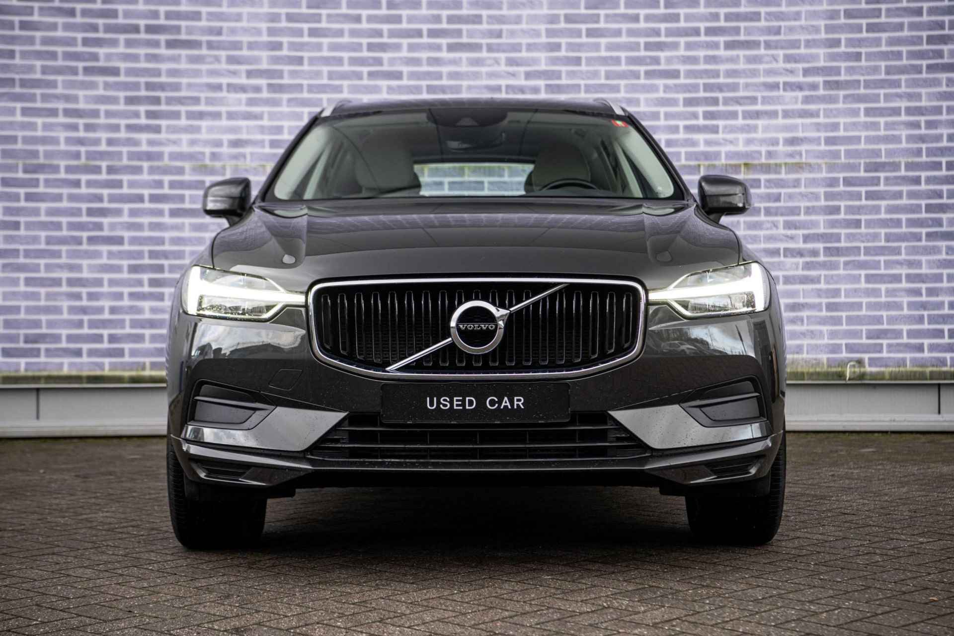 Volvo XC60 2.0 T5 Momentum | Lederen Bekleding | Adaptieve Cruise Control | Dimmende Binnen en Buitenspiegels | Parkeer Camera | Trekhaak | - 10/33