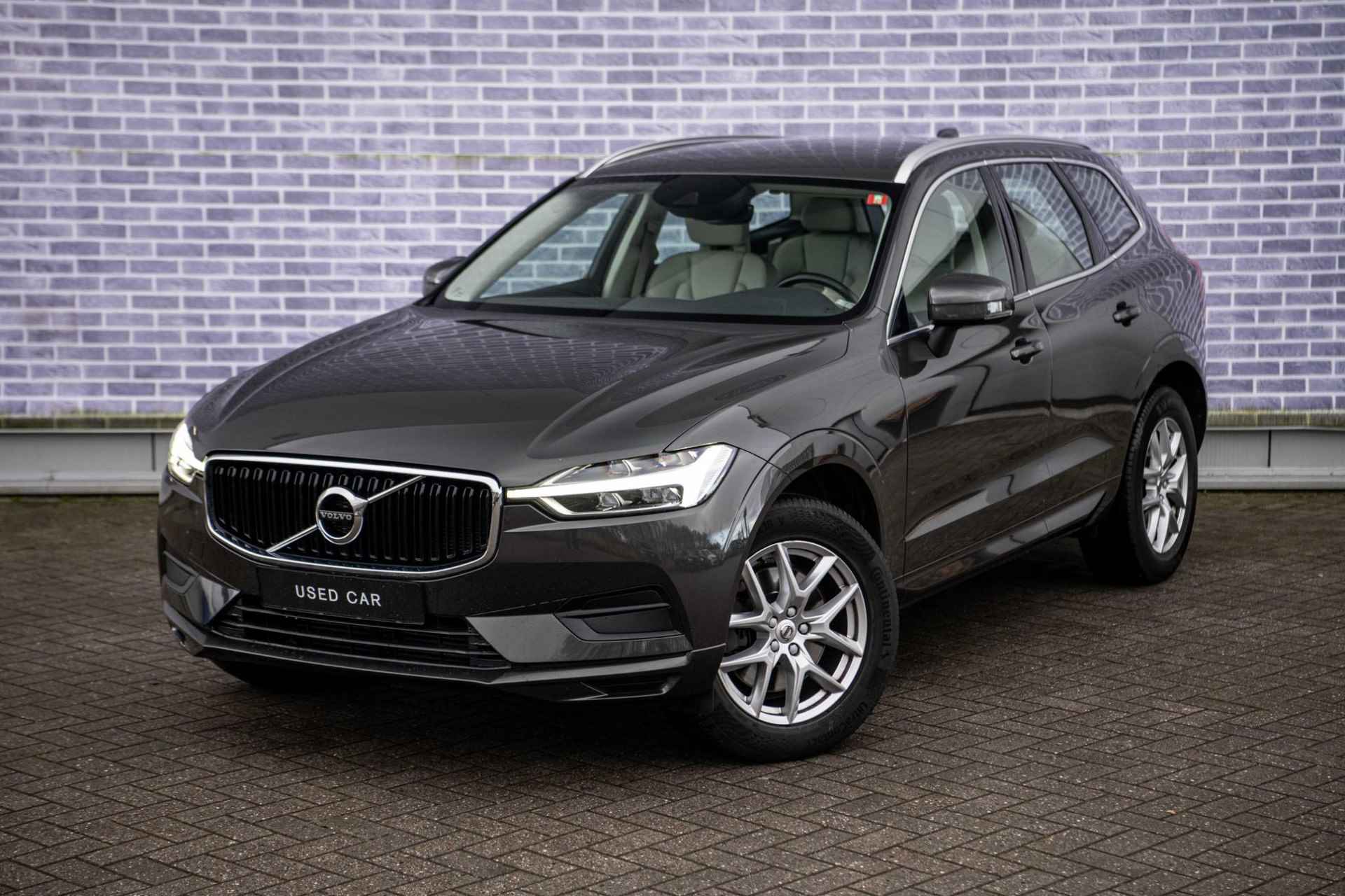 Volvo XC60 2.0 T5 Momentum | Lederen Bekleding | Adaptieve Cruise Control | Dimmende Binnen en Buitenspiegels | Parkeer Camera | Trekhaak | - 16/33