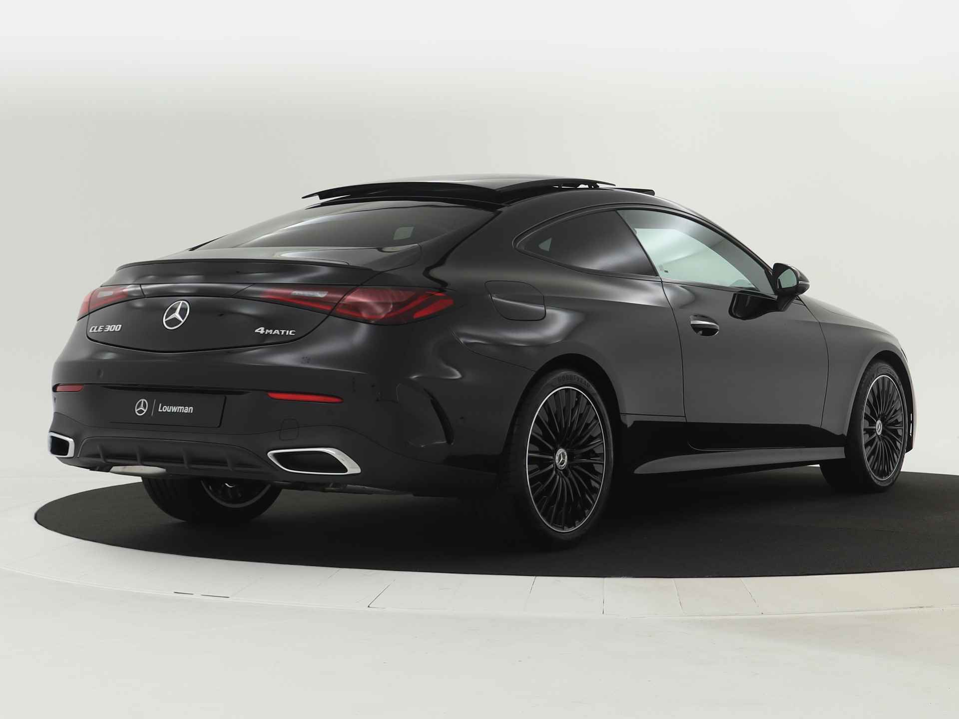 Mercedes-Benz CLE Coupé 300 4MATIC AMG Line | Nightpakket | Premium pakket | Techniekpakket | KEYLESS GO Comfortpakket | Burmester® 3D surround sound system | USB-pakket plus | Parkeerpakket met 360°-camera | - 3/37