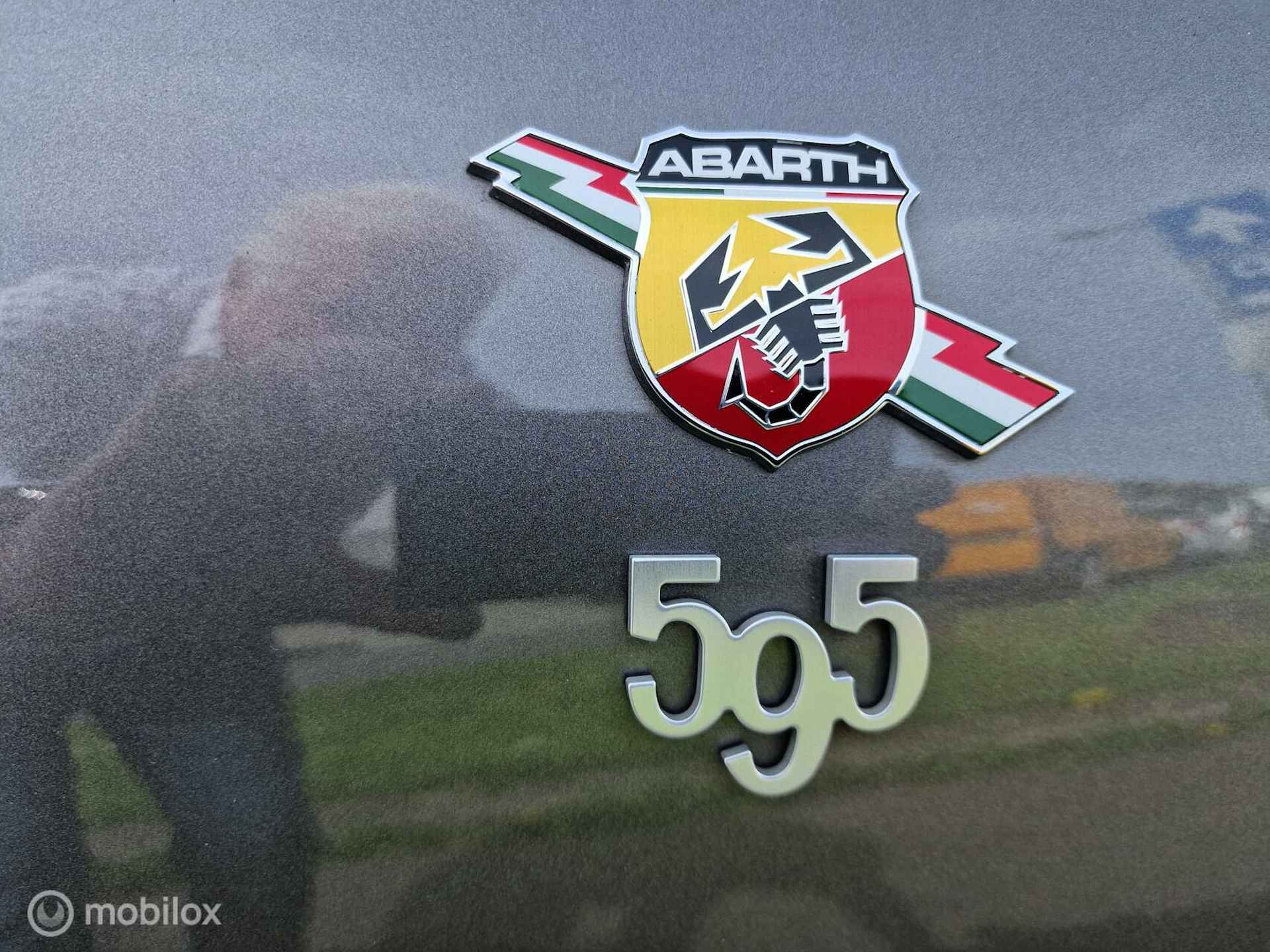 Abarth 595 1.4 T-Jet Cabrio Elaborabile Navigatie lichtmetalen velgen - 19/35