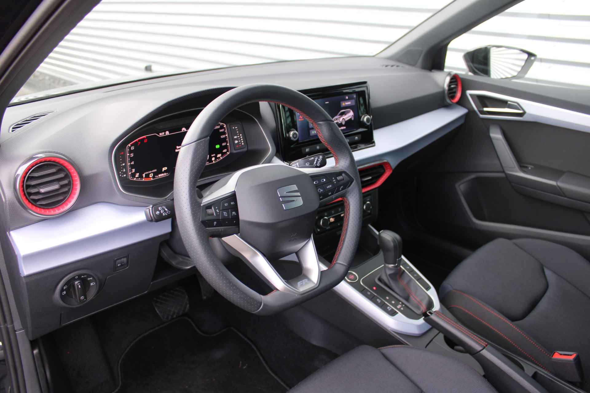 SEAT Arona Aut. 1.0 TSI FR | Automaat | Digital cockpit | BTW | Zeer mooie auto!! | - 24/29