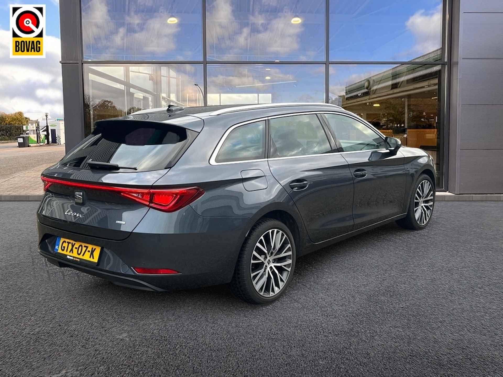 Seat Leon Sportstourer 1.4TSI PHEV Xcellence | Camera | 1500kg trekgew. | Winterpakket - 4/39