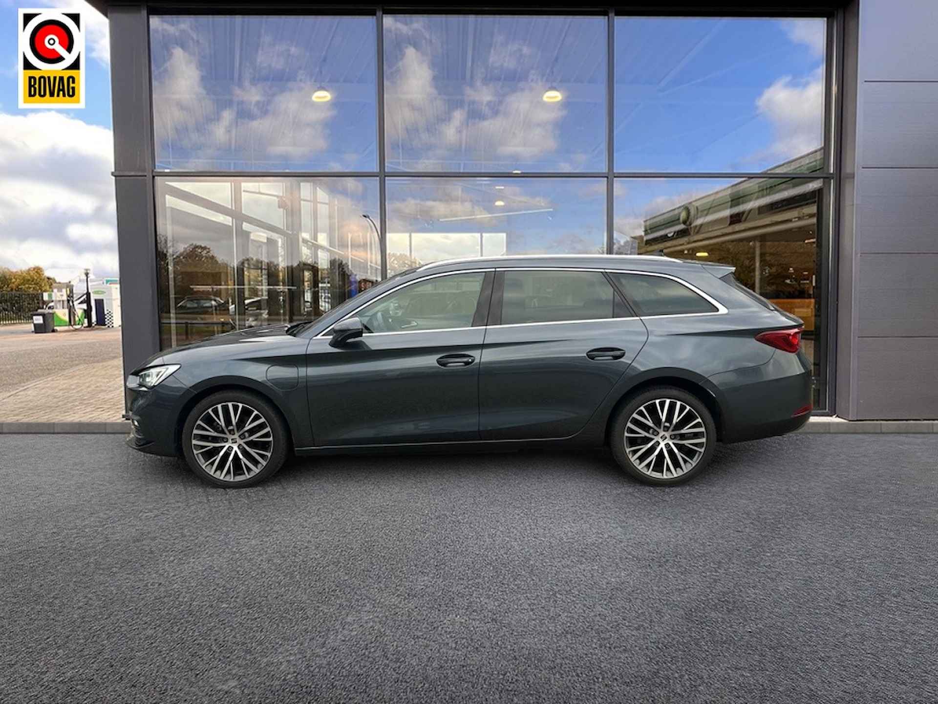 Seat Leon Sportstourer 1.4TSI PHEV Xcellence | Camera | 1500kg trekgew. | Winterpakket - 8/39