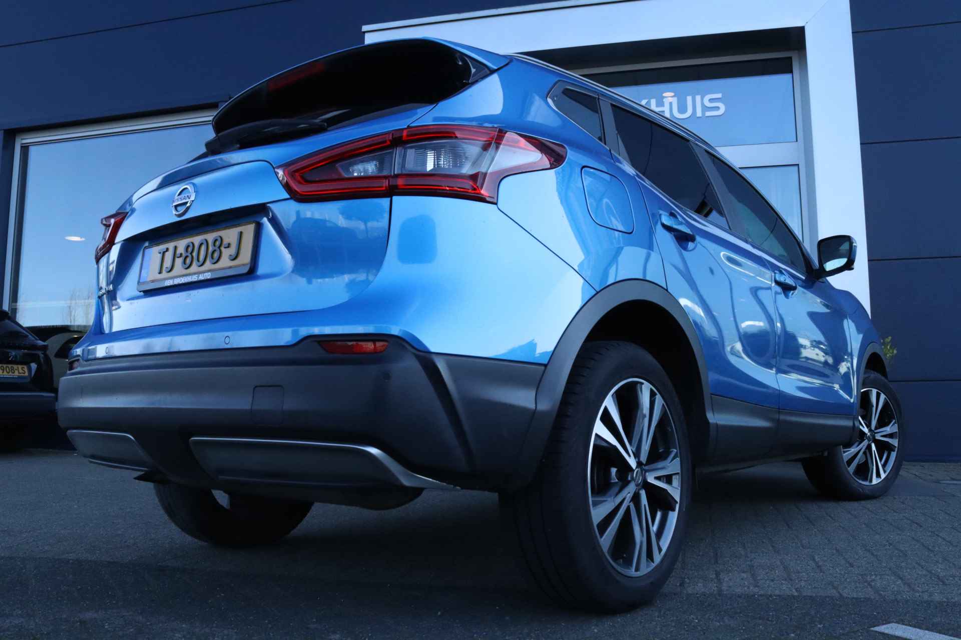 Nissan QASHQAI 1.2 N-Connecta | Pano | Cruise Control | 360' Camera | Keyless | Navi | Automaat - 10/30