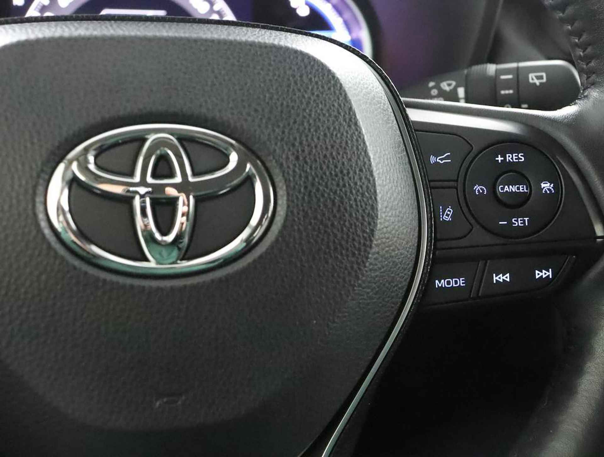 Toyota RAV4 2.5 Hybrid AWD Style | Stoelverwarming | Lederen bekleding | Trekhaak | - 21/79