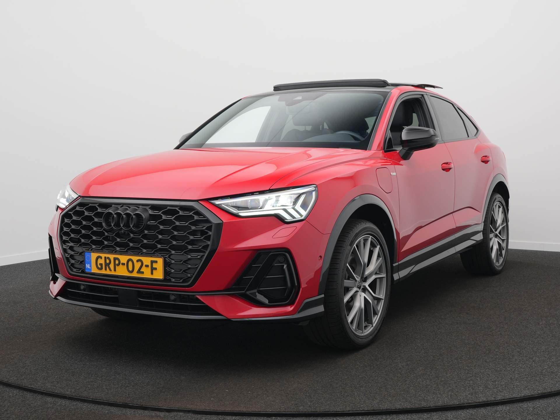 Audi Q3 Sportback 45 TFSI e S Edition Rood stiksel | Matrix |  Leer | Panoramadak