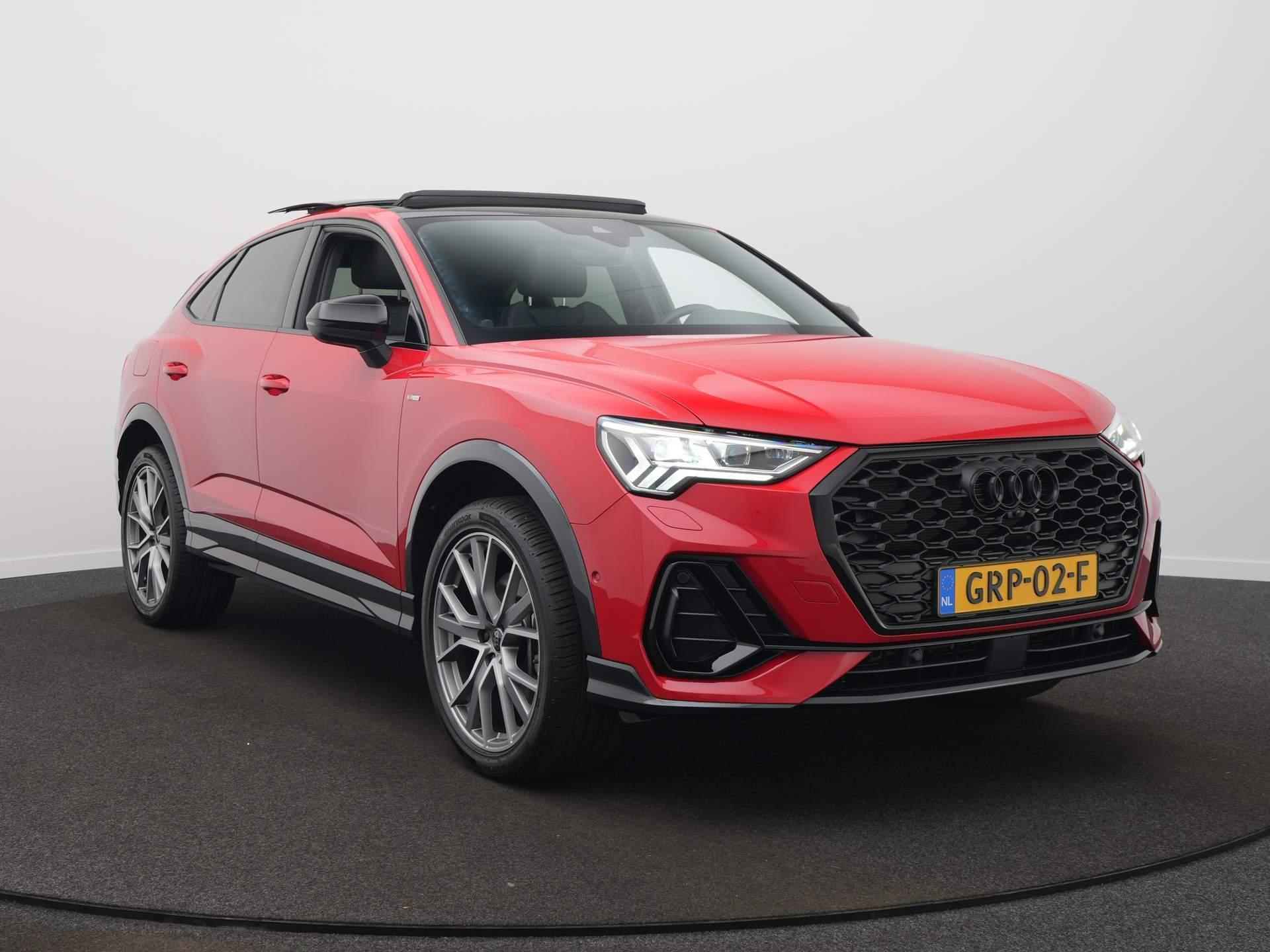 Audi Q3 Sportback 45 TFSI e S Edition Rood stiksel | Matrix |  Leer | Panoramadak - 3/68