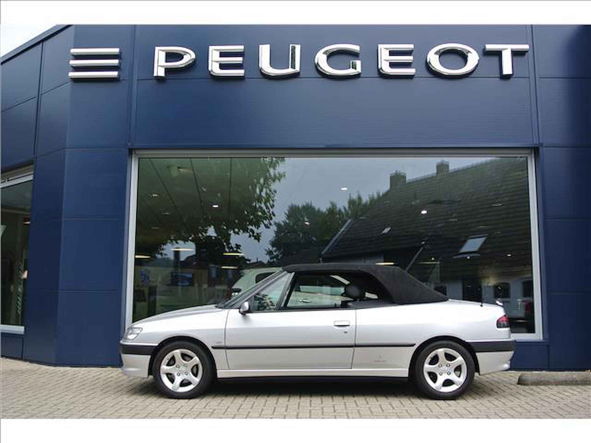 Peugeot 306 1.6 CABRIOLET AUT UIT PRIVECOLLECTIE! KEURIGE 306 CABRIO AUTOMAAT VAN 1E EIGENAAR MET SLECHTS 71.000 KM! - 3/27