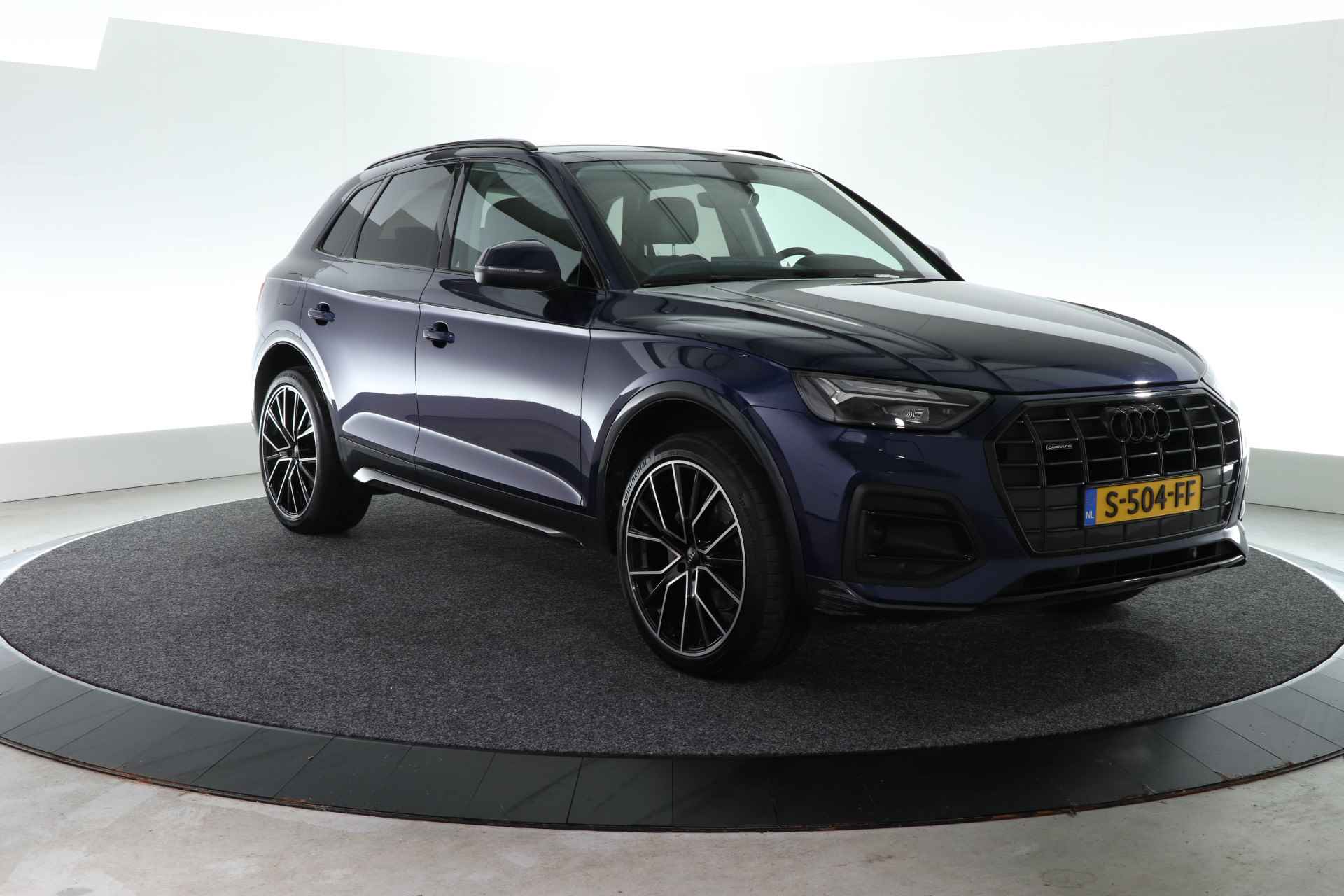 Audi Q5 40 TDI quattro Pro Line / 204 PK / TREKHAAK - 2400kg  / CAMERA / CARPLAY / - 3/36