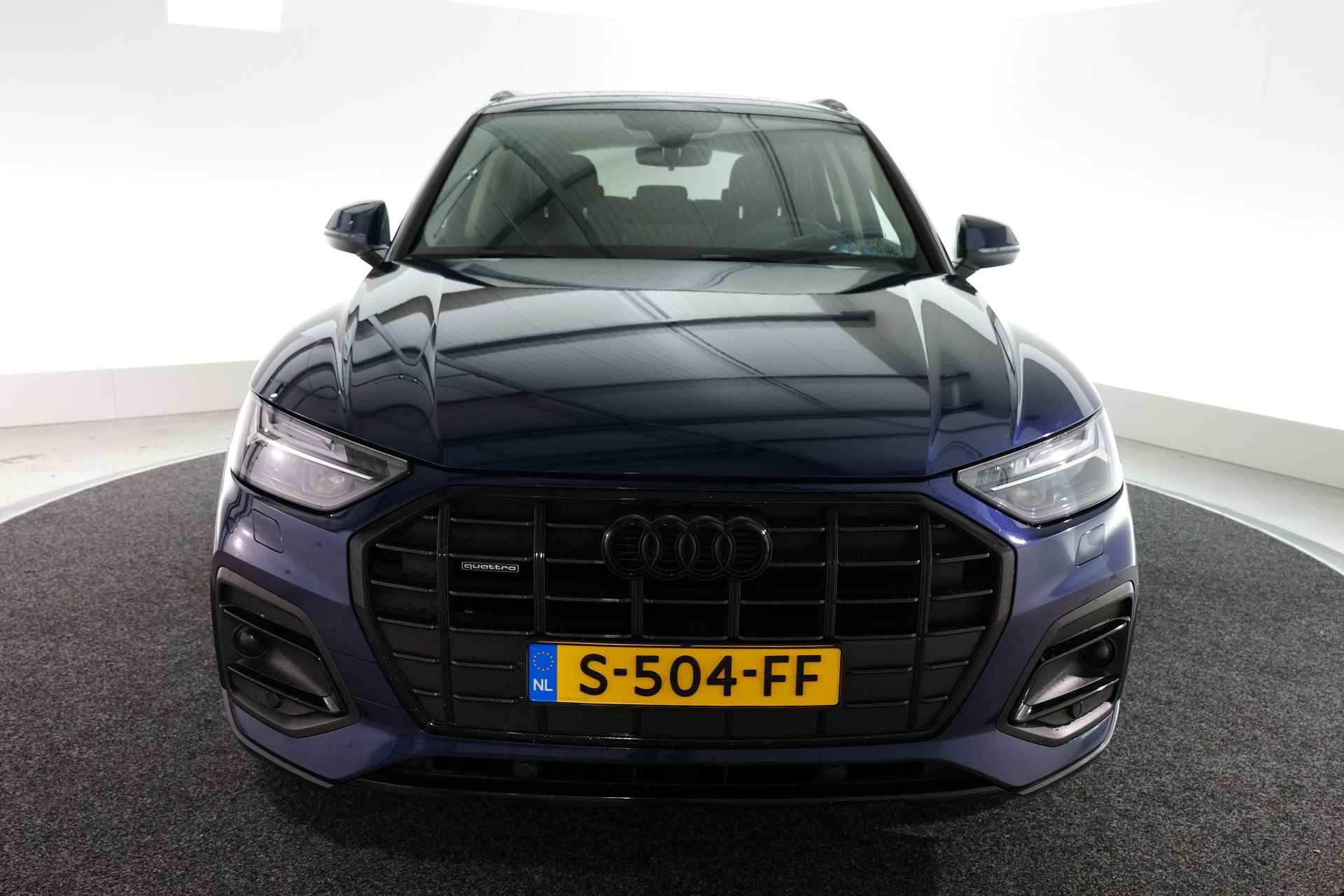 Audi Q5 40 TDI quattro Pro Line / 204 PK / TREKHAAK - 2400kg  / CAMERA / CARPLAY / - 12/36