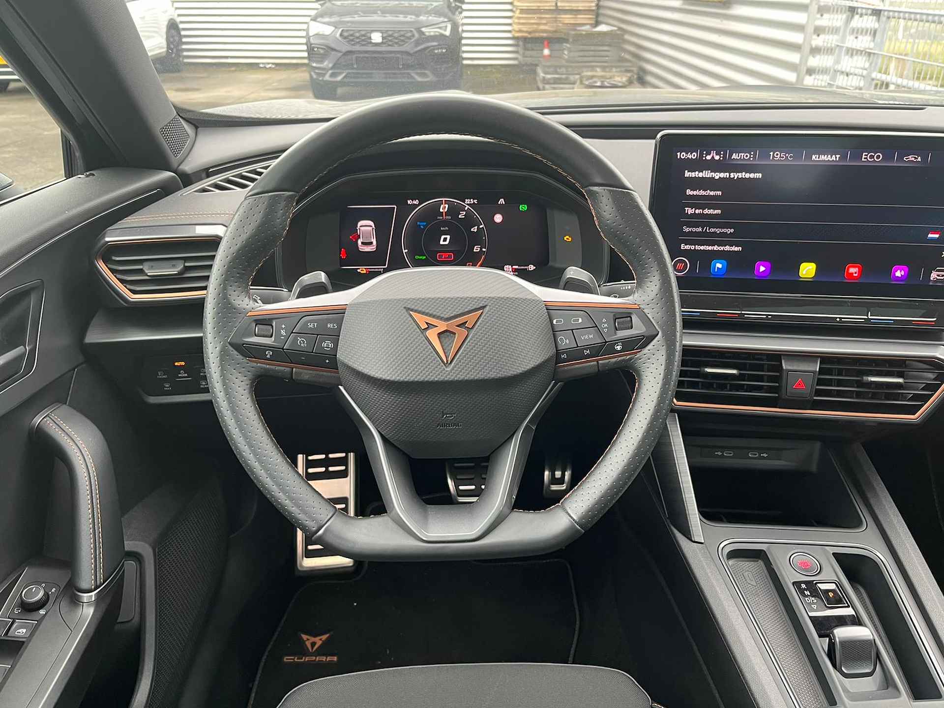 CUPRA Formentor 1.4 e-Hybrid VZ 245PK Performance / 19" LMV / Panoramadak / Digitale Cockpit / Stuur en Stoelverwarming / Achteruitrijcamera / Kuipstoelen - 15/35