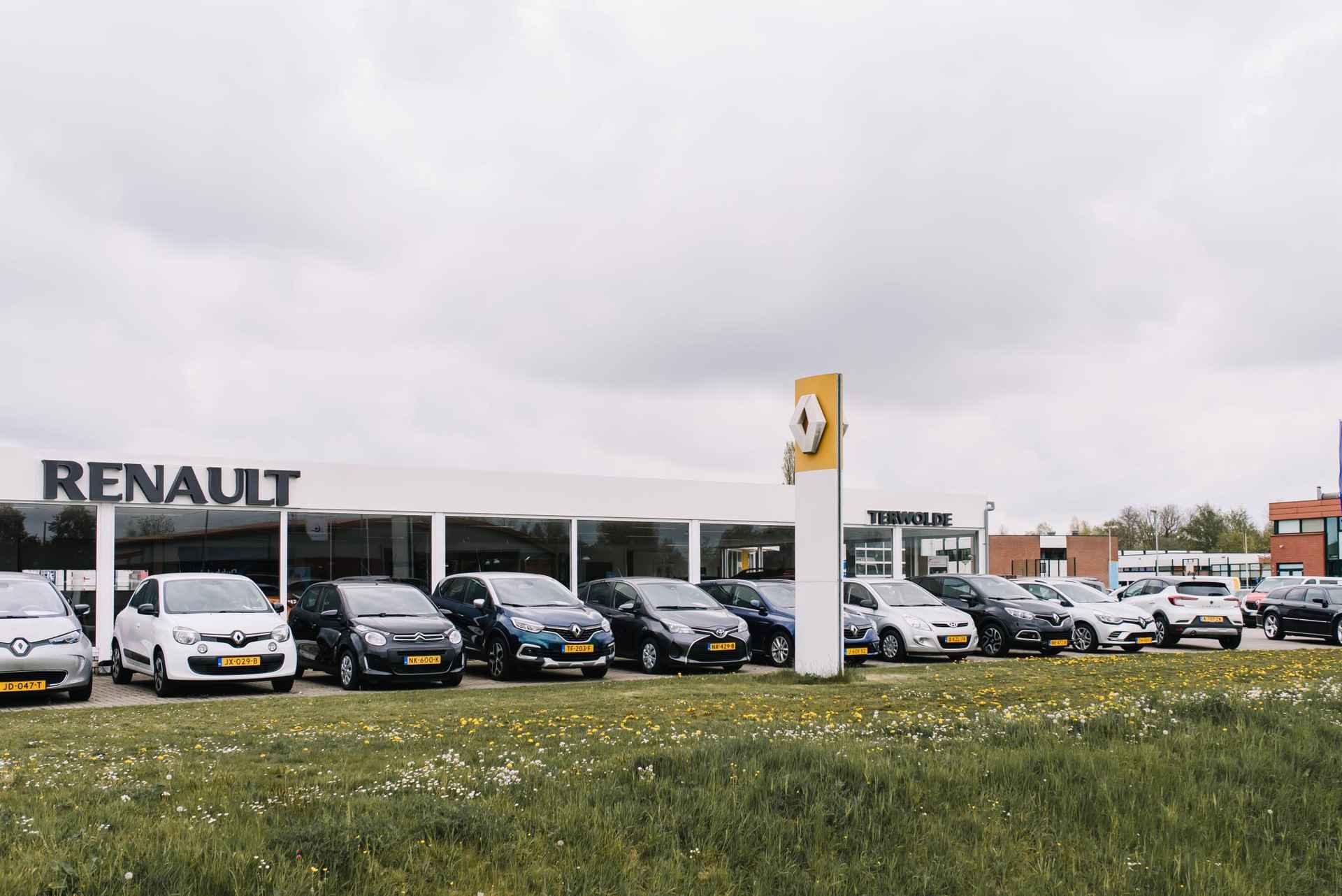 Renault Clio Estate TCe 90 Limited Navigatie | Trekhaak | 1ste eigenaar - 50/52