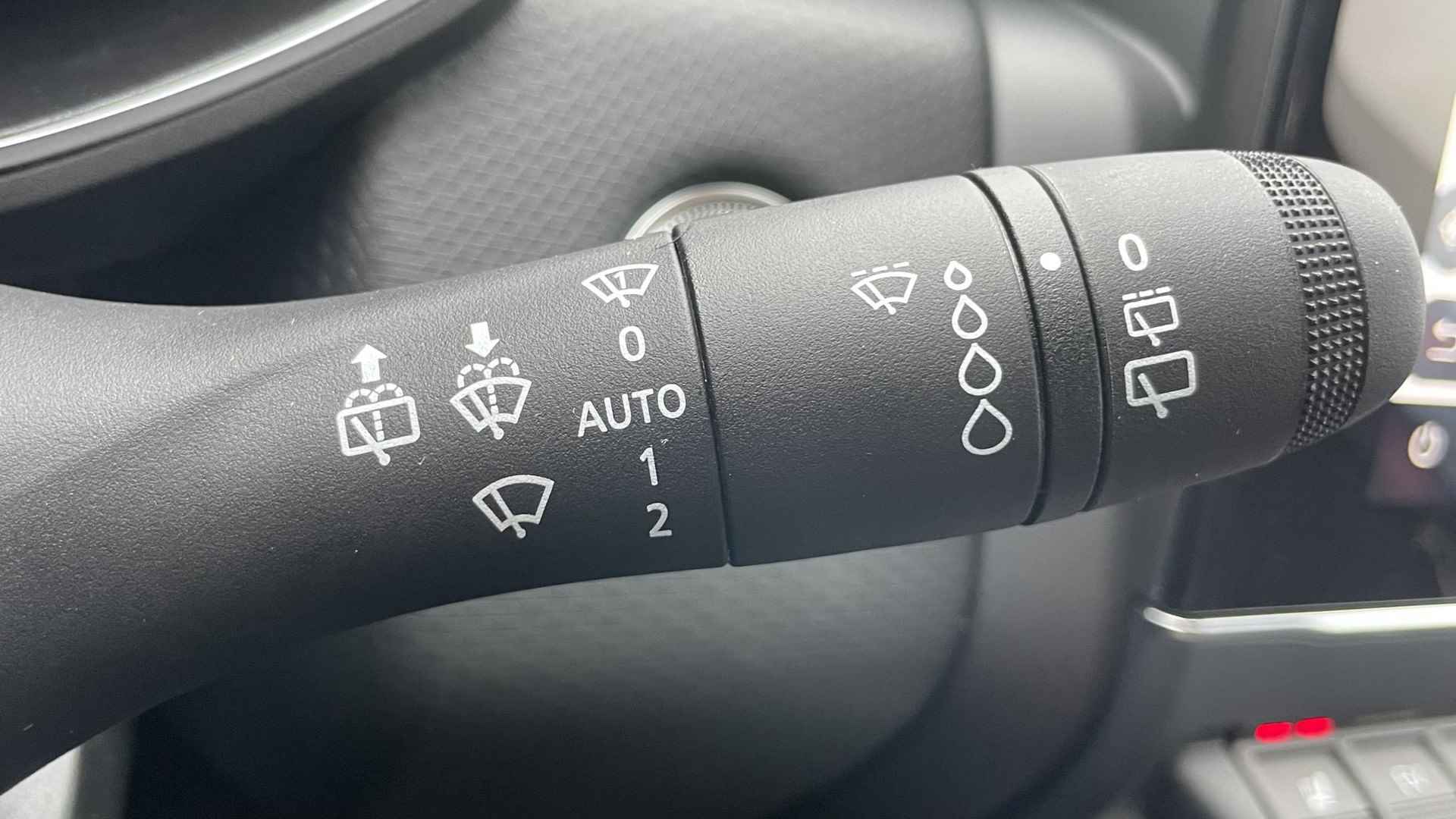 Mitsubishi Colt 1.6 HEV Instyle Hybrid | Navigatie 9,3" | Apple Carplay | LED | 360° Camera | PDC | Bose Audio | LMV 17" | 8 jaar Garantie - 26/37