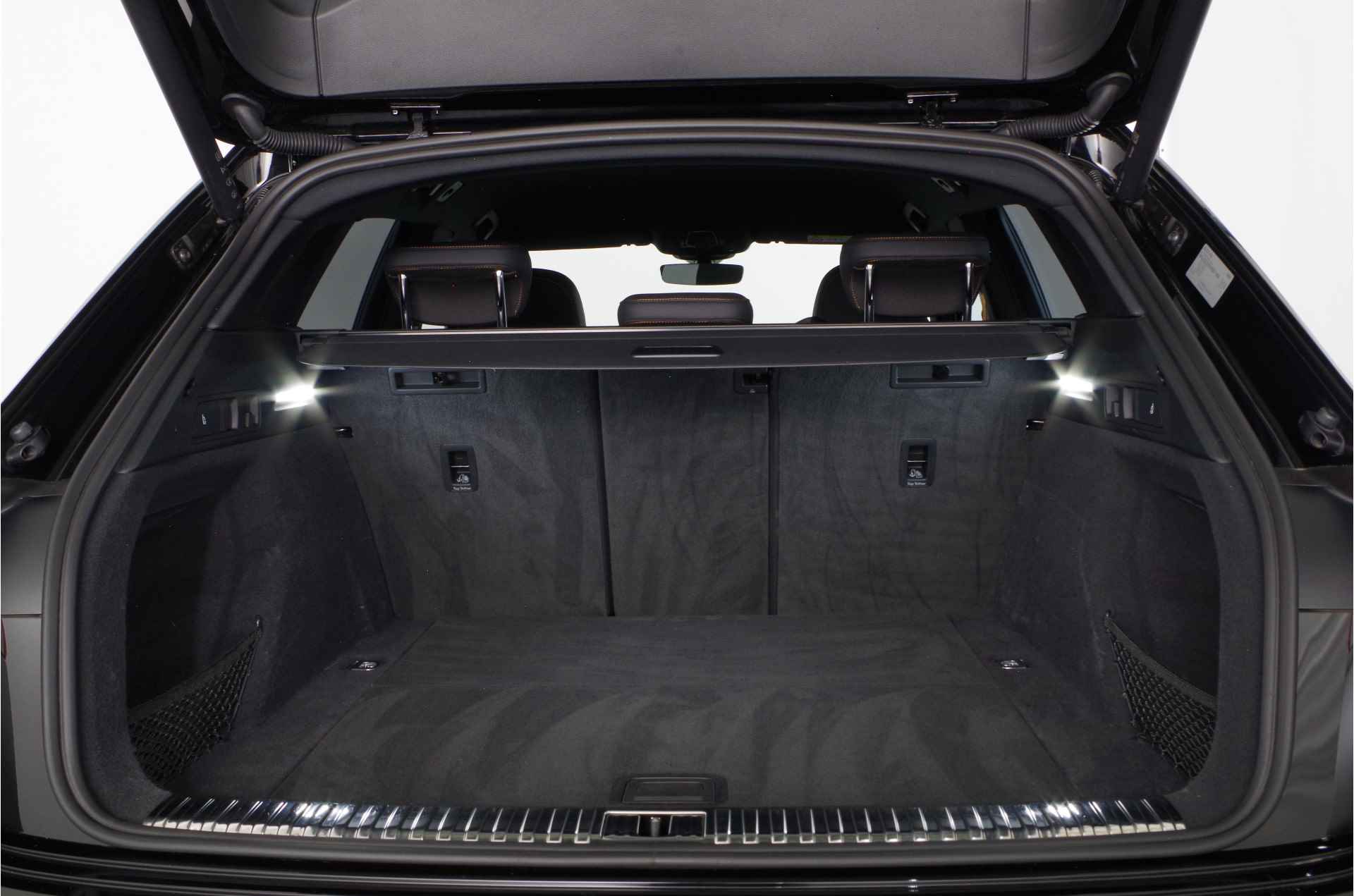 Audi e-tron 55 quattro 95 kWh S line Black Edition > B&O/360°/22 kW/Matrix/Head-up/Memory - 34/40