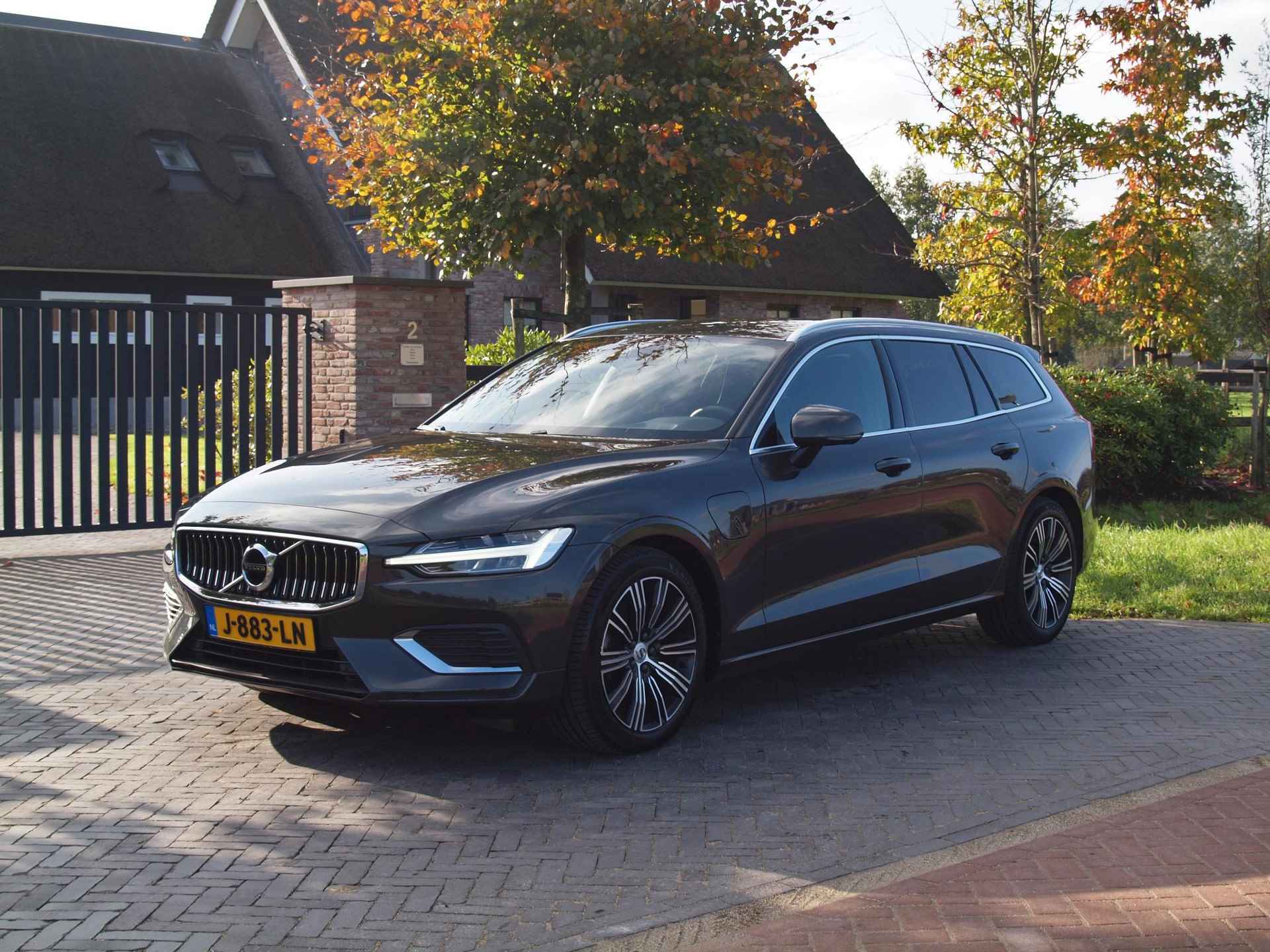 Volvo V60 2.0 T6 Recharge AWD Business Pro | Plug-in Hybride | Trekhaak | Apple Carplay NL-Auto | - 6/40