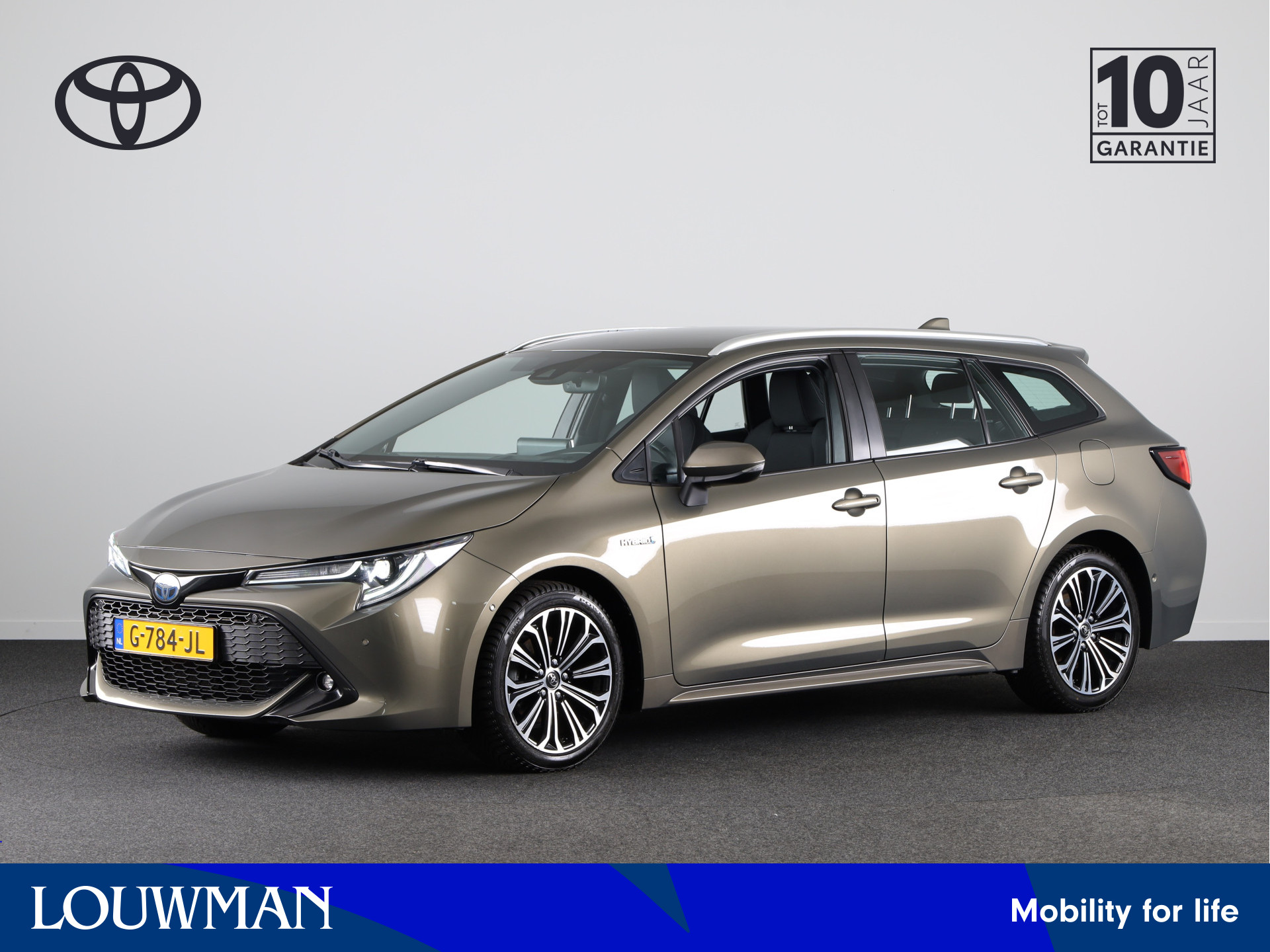 Toyota Corolla Touring Sports 1.8 Hybrid Business Intro | Trekhaak | Head-up Display | Parkeersensoren | Navigatie | Stoelverwarming | Draadloze telefoonlader |