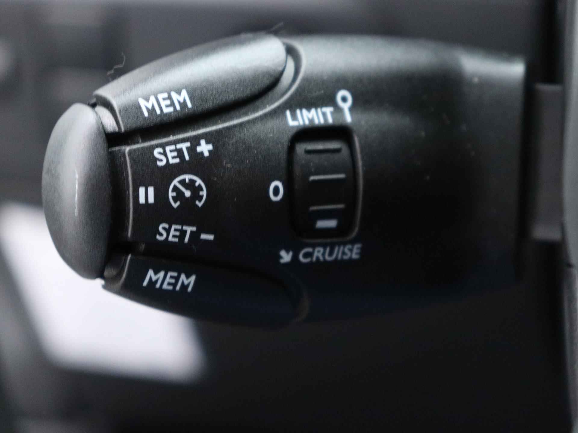 Citroen C3 C-Series 83pk | Facelift Model | Navigatie Via AppleCarPlay/Android | Climate Control | Cruise Control | Bluetooth | Voorstoelen Verwarmd - 28/35
