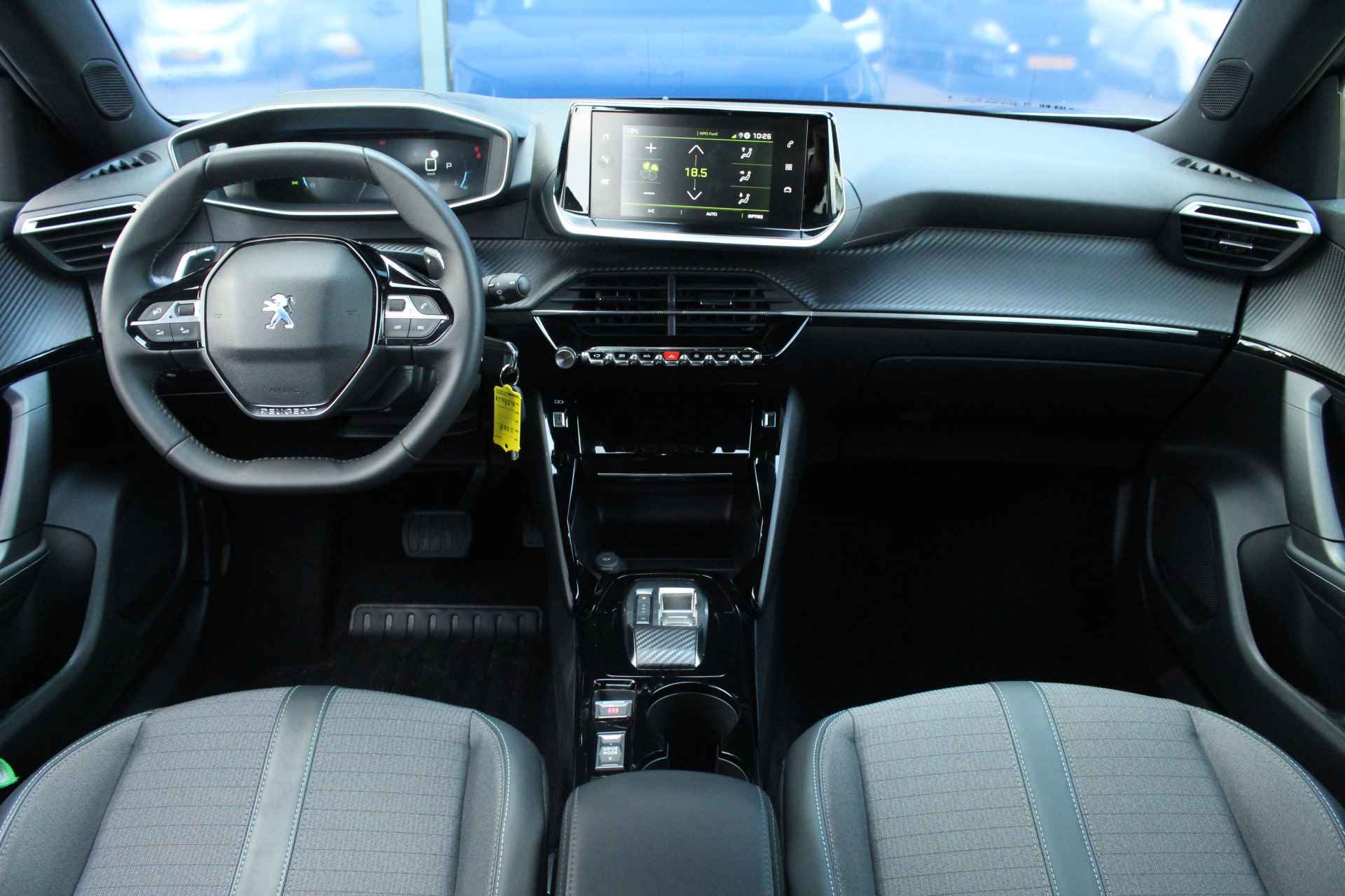 Peugeot 2008 1.2 PureTech Allure Pack Automaat | Carplay | Camera | Climate & Cruise C. | DAB+ | 17"LMV | Privacy Glass | - 12/39