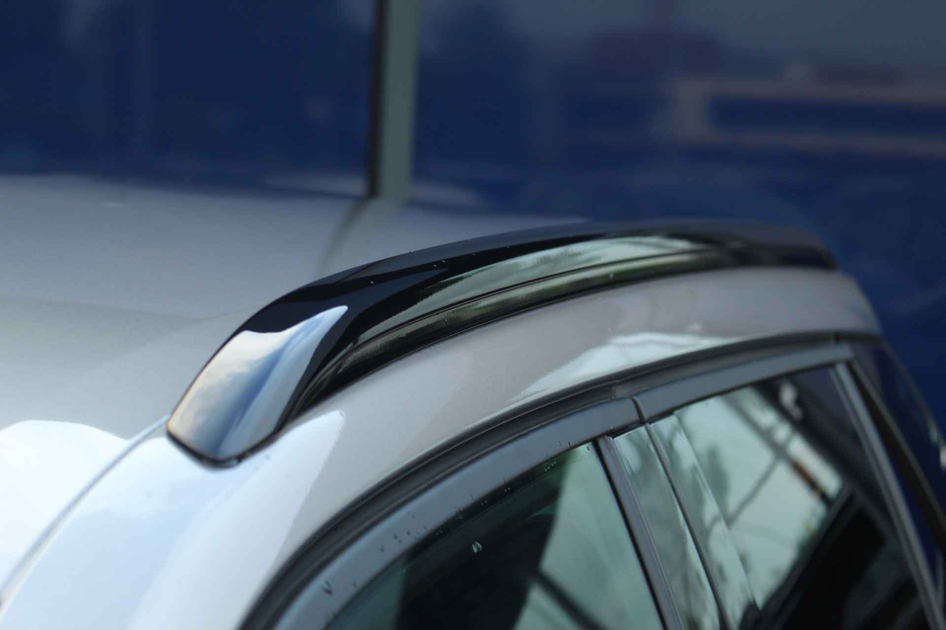 Peugeot 2008 1.2 PureTech Allure Pack Automaat | Carplay | Camera | Climate & Cruise C. | DAB+ | 17"LMV | Privacy Glass | - 34/39
