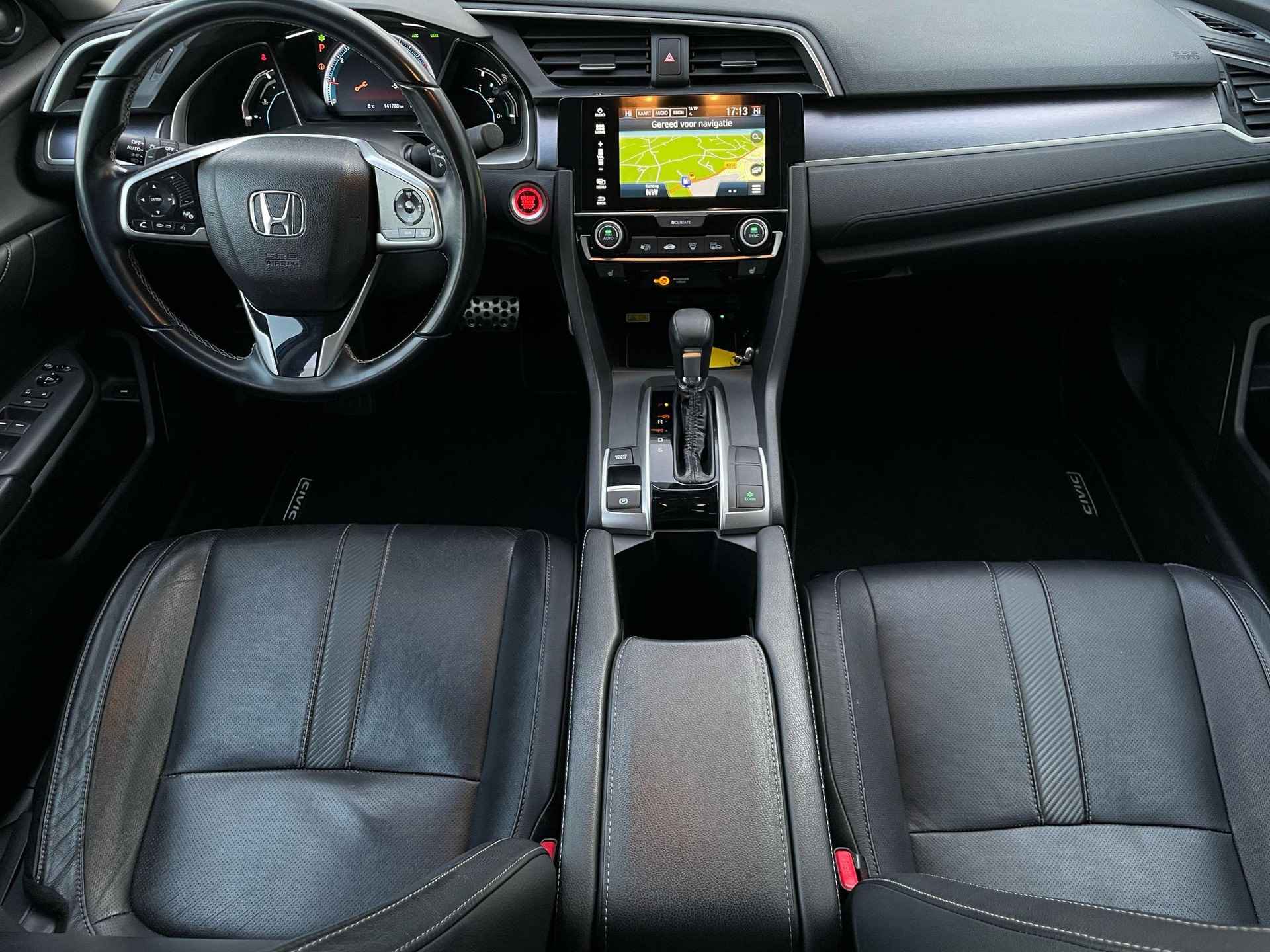 Honda Civic 1.5 i-VTEC 182PK Executive / Stoelverwarming / Schuif/kanteldak / Lederen bekleding / Navigatie / Adaptieve cruise control - 2/41