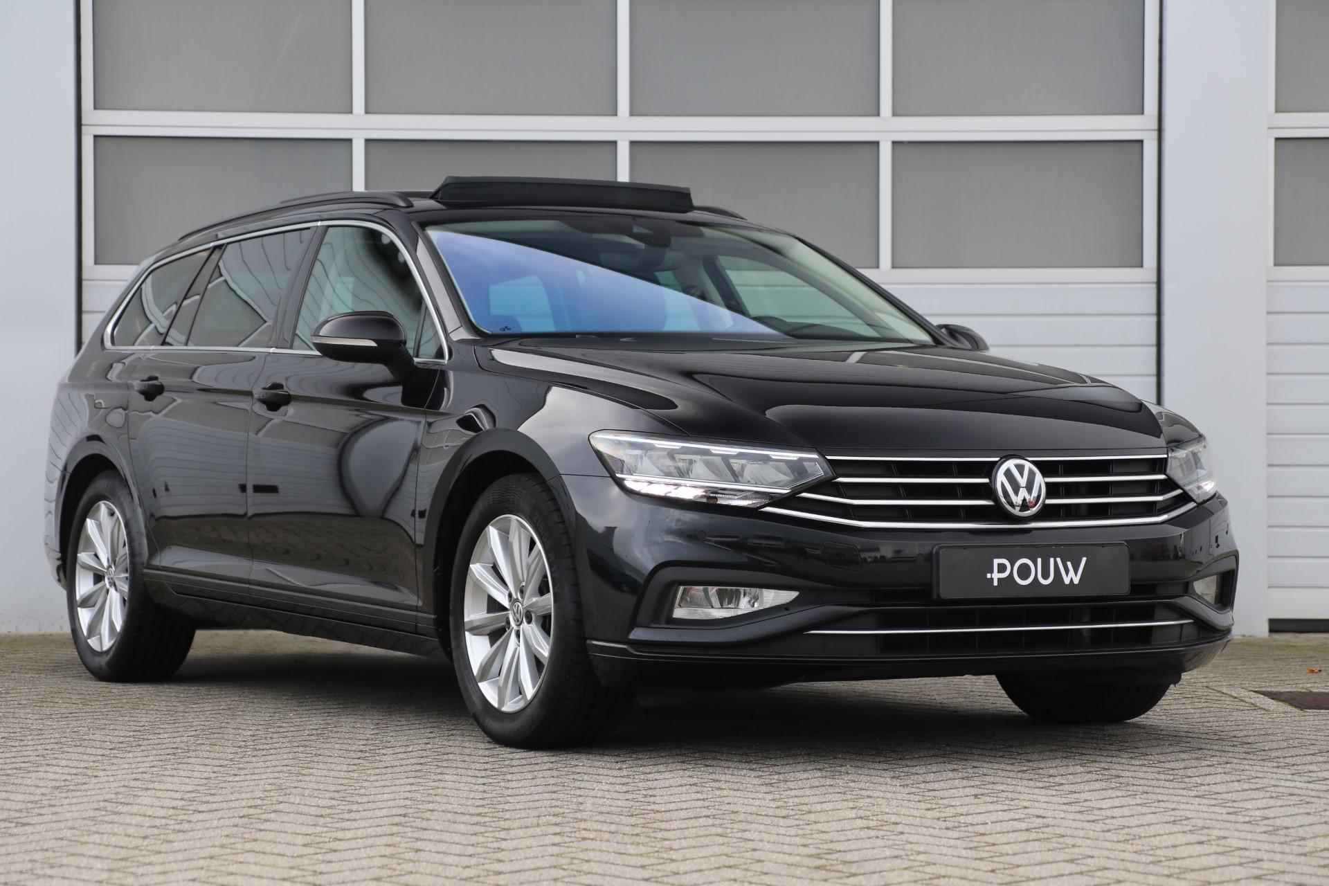 Volkswagen Passat Variant 1.6 TDI 120pk Comfort Business | Navigatie | Stoelverwarming |  Panoramadak | App Connect - 9/45