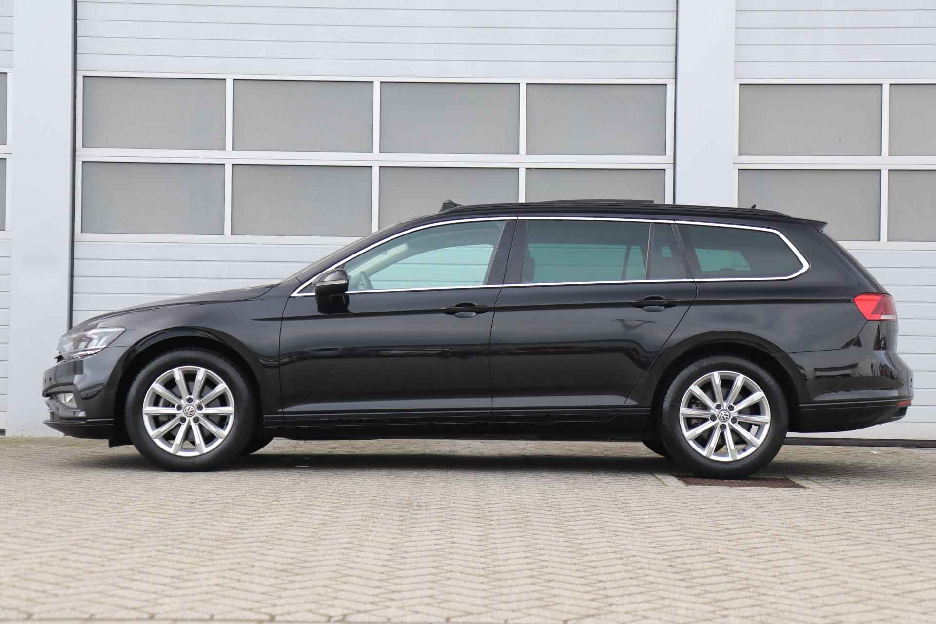 Volkswagen Passat Variant 1.6 TDI 120pk Comfort Business | Navigatie | Stoelverwarming |  Panoramadak | App Connect - 12/45