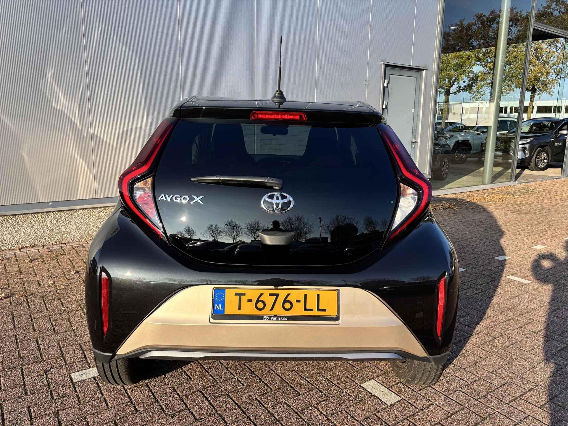 Toyota Aygo X 1.0 VVT-i MT Envy Navi,JBL,Camera,Adaptive Cruise Controle, Apple Carplay Android Auto, Climate Controle, - 34/42