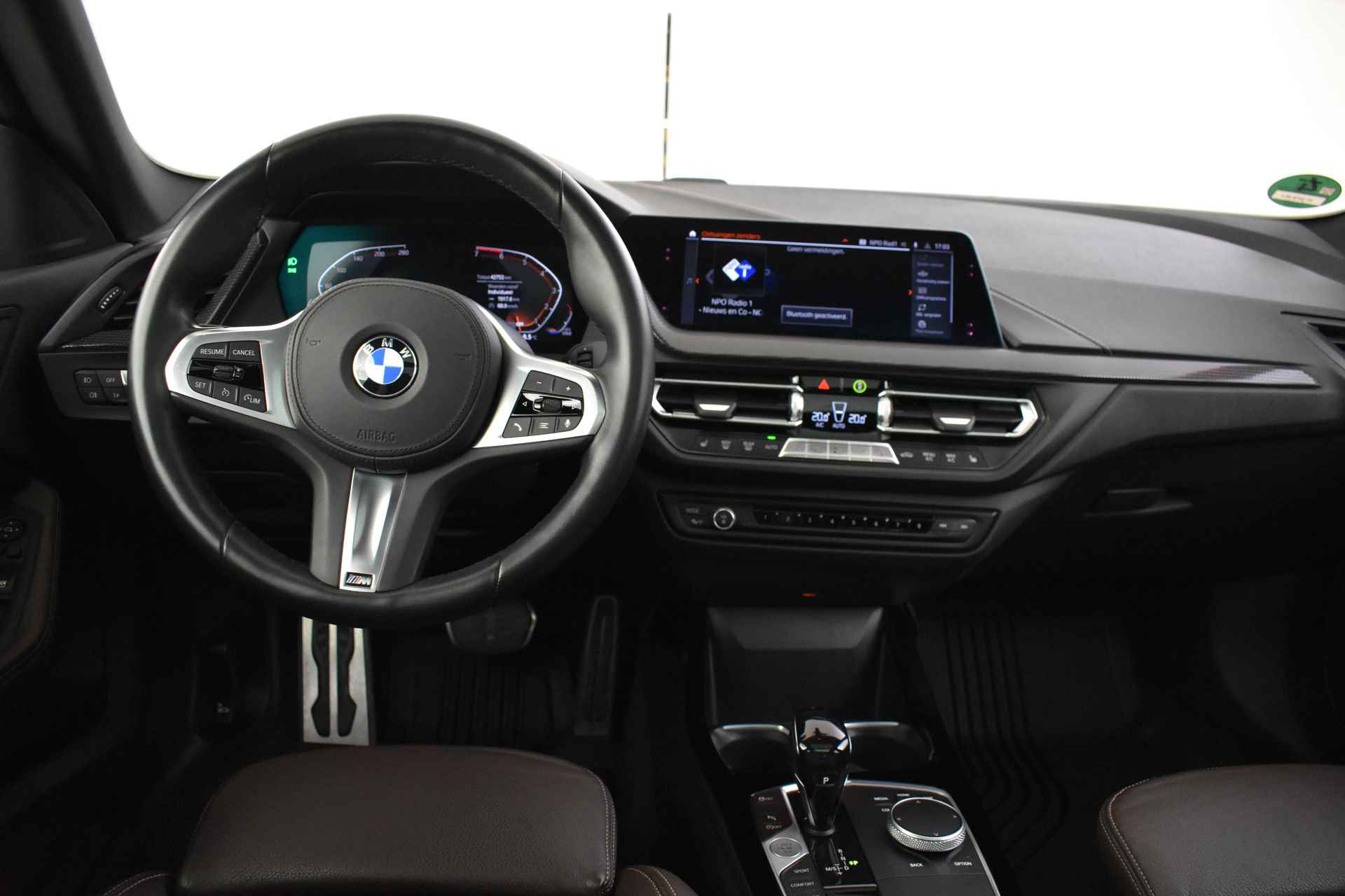 BMW 2 Serie Gran Coupé 218i High Executive M Sport Automaat / Panoramadak / LED / M Sportonderstel / Leder / Live Cockpit Professional / Stoelverwarming - 13/37