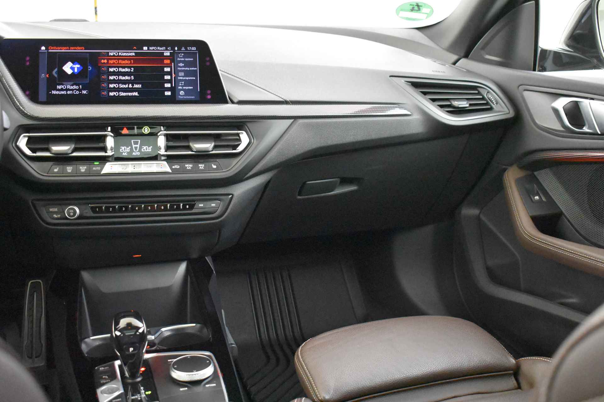 BMW 2 Serie Gran Coupé 218i High Executive M Sport Automaat / Panoramadak / LED / M Sportonderstel / Leder / Live Cockpit Professional / Stoelverwarming - 33/37