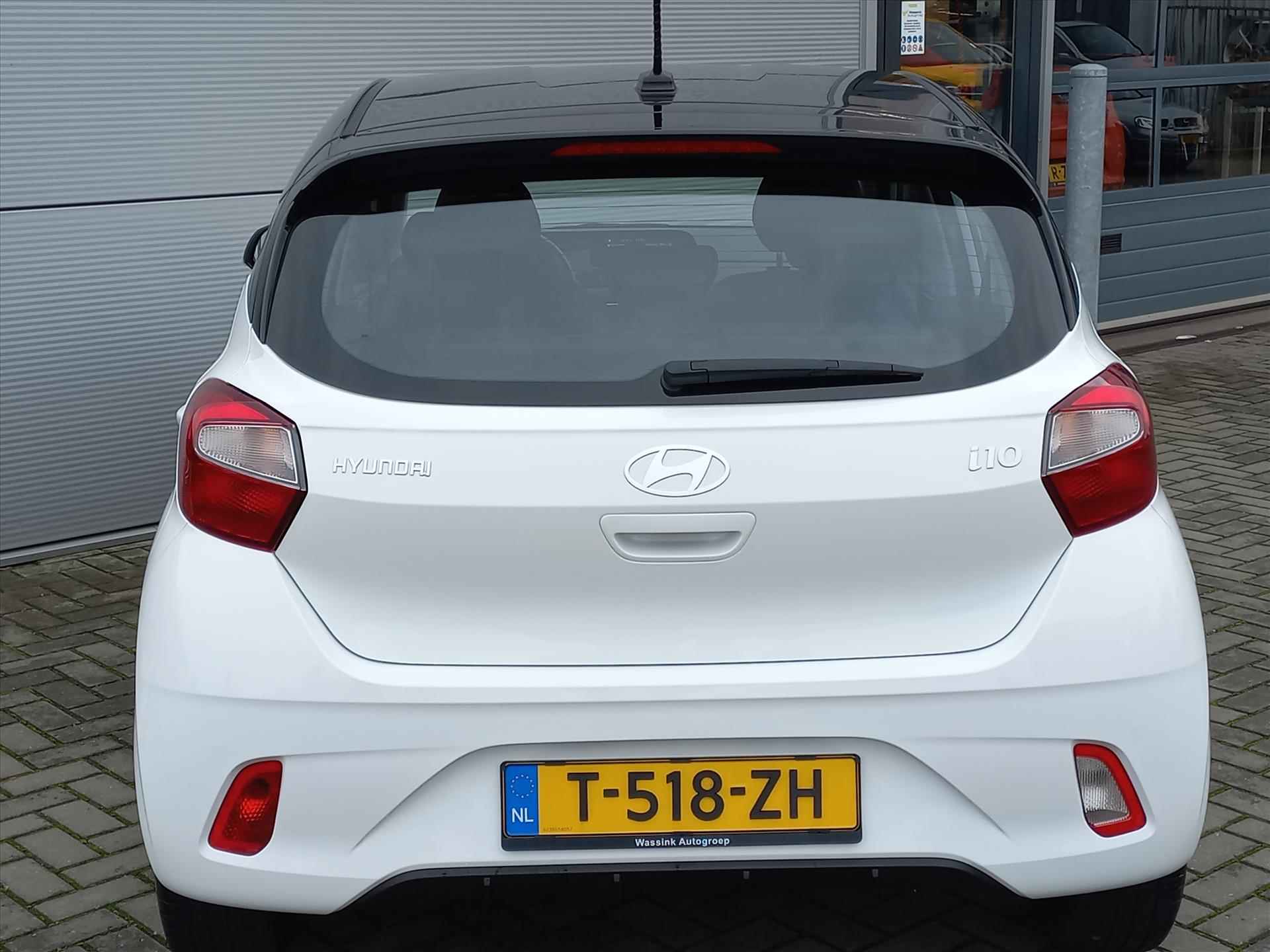 Hyundai I10 1.0i 67pk Automaat Comfort 5 zitpl. | Airconditioning | Navigatie via Apple Carplay of Android Auto | Cruise control - 30/36