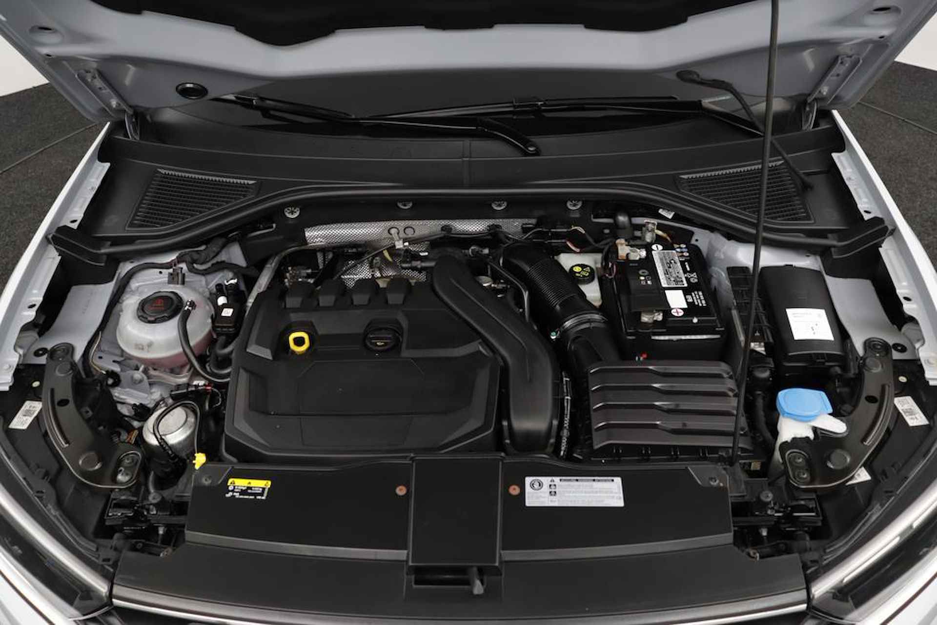 Volkswagen T-Roc 1.5 TSI 150PK Automaat Sport / Clima / Virtual / Navi - 29/50
