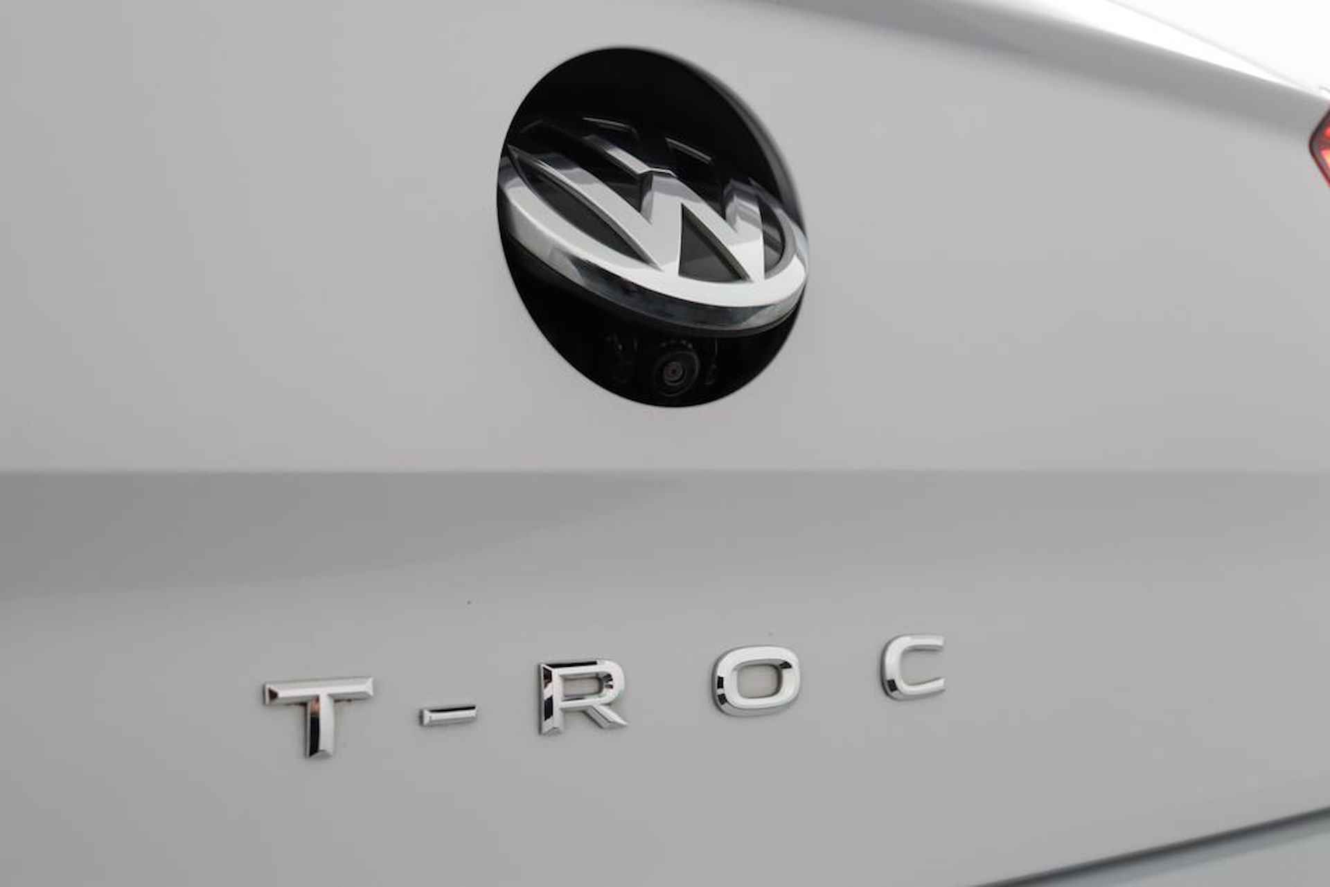 Volkswagen T-Roc 1.5 TSI 150PK Automaat Sport / Clima / Virtual / Navi - 50/50
