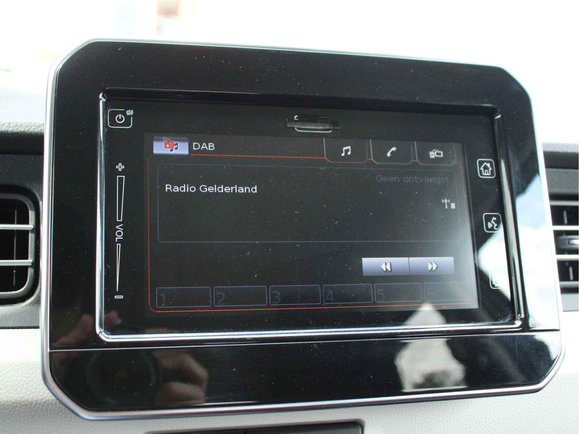 Suzuki Ignis 1.2 Select Carplay/Android Auto, Bluetooth, DAB-Radio, Achteruitrijcamera, Airco - 23/35