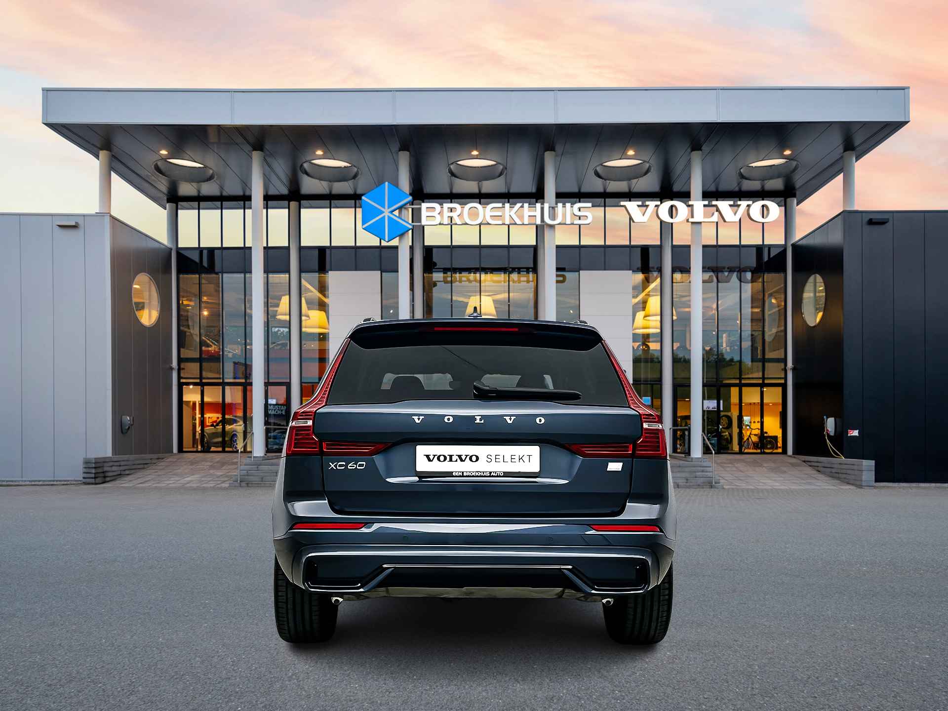 Volvo XC60 Recharge T6 AWD Plus Dark | 21'' | Trekhaak | Panoramadak | Pilot Assist | BLIS | Elektr. verst. stoelen | Stoel/stuurverwarming - 7/37