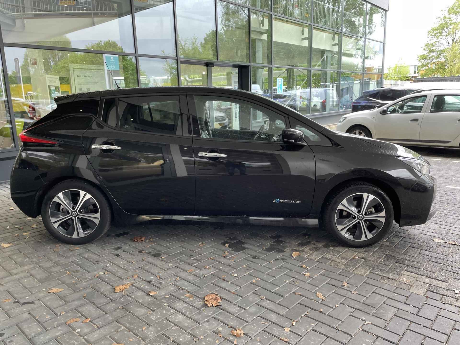 Nissan LEAF 40 kWh Tekna Stoelverw voor + achter / Full LED / Pro pilot / Clima / 360 Camera / snel laden / Bose - 7/28