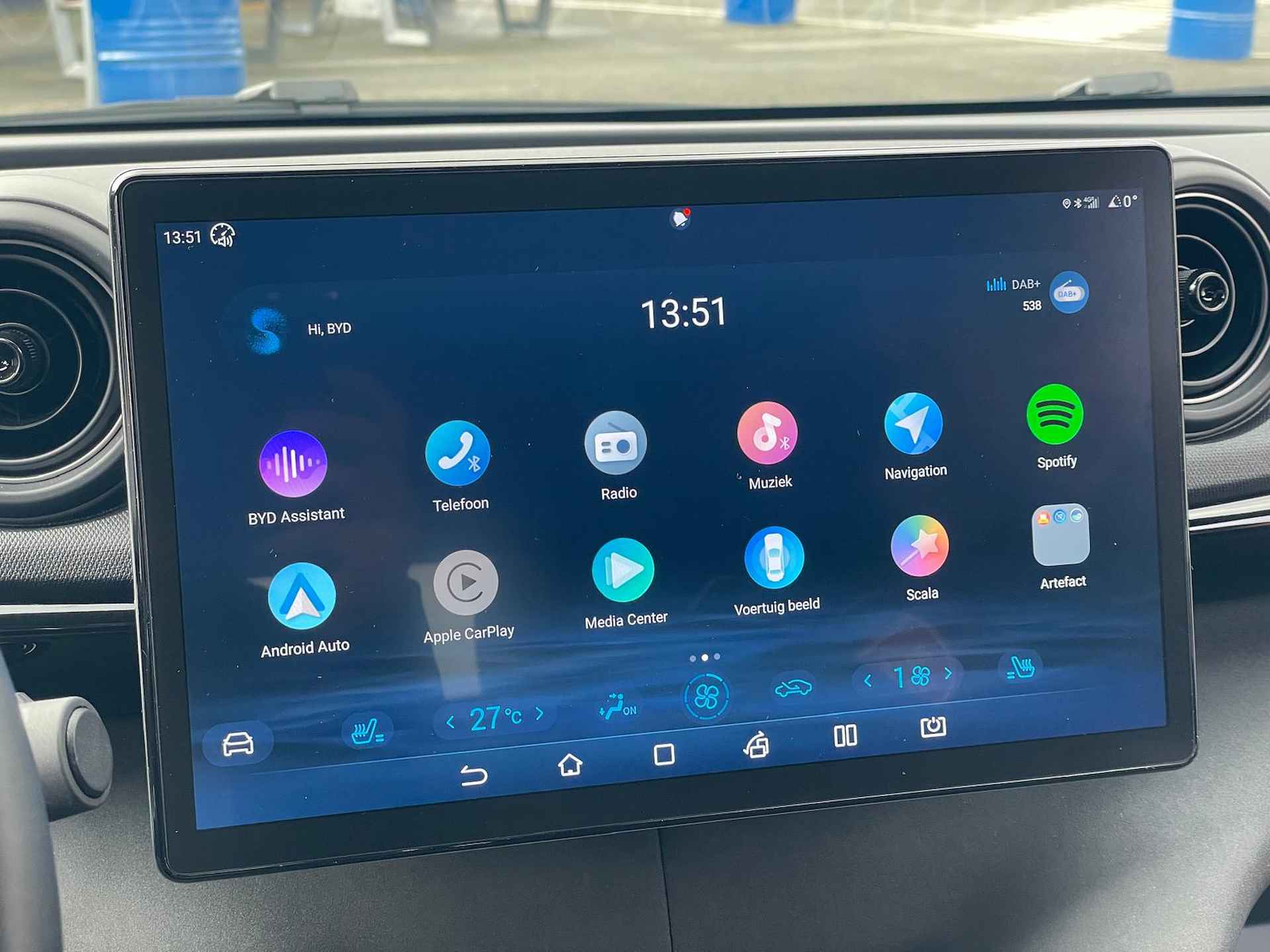 BYD Dolphin Comfort 60 kWh | Warmtepomp | 360 Camera | Carplay | Dodehoek detectie | Keyless | 17"LM velgen | - 14/38