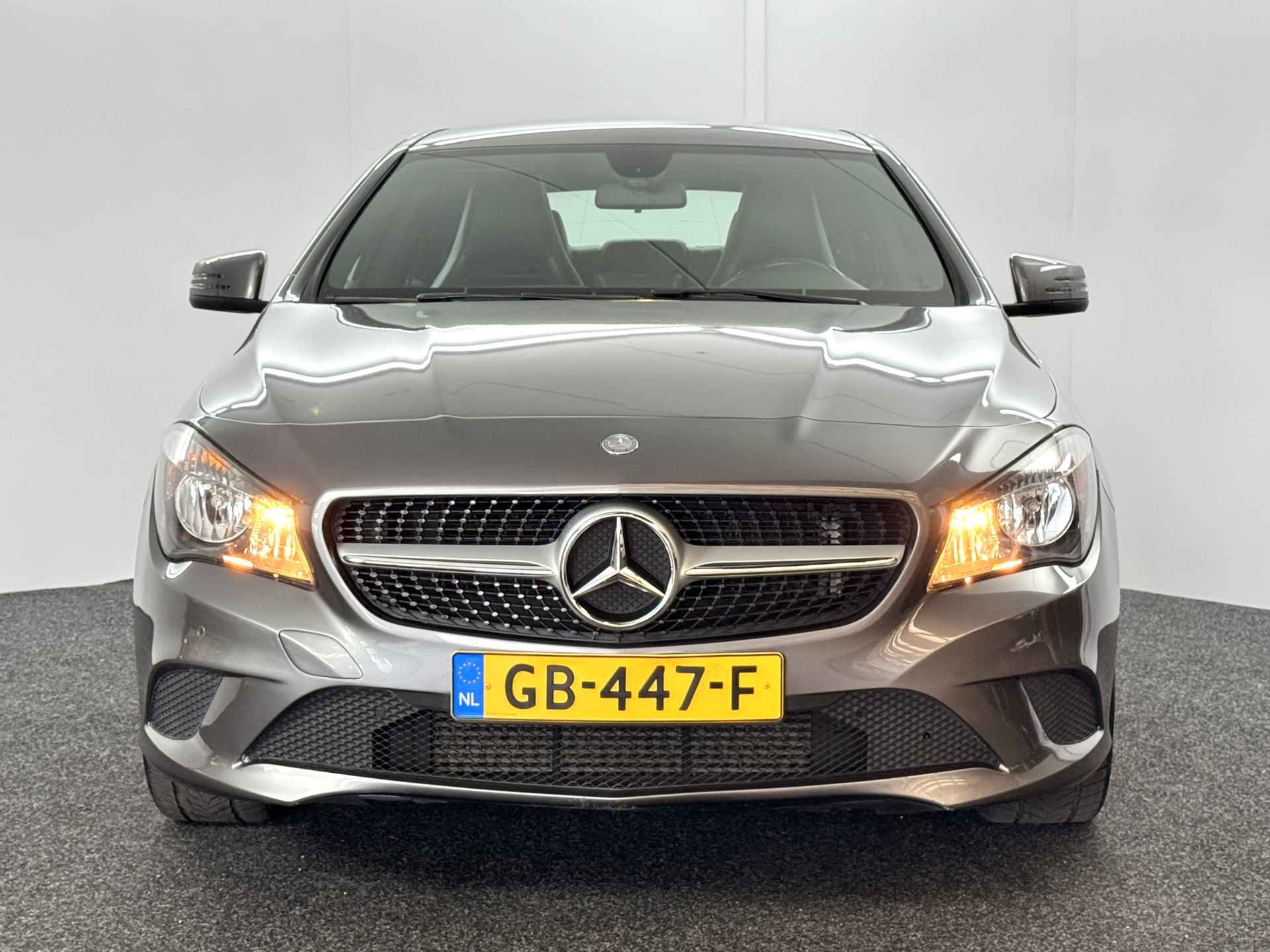 Mercedes-Benz CLA-Klasse 180 Ambition / Navi / PDC achter / Leder - 21/29