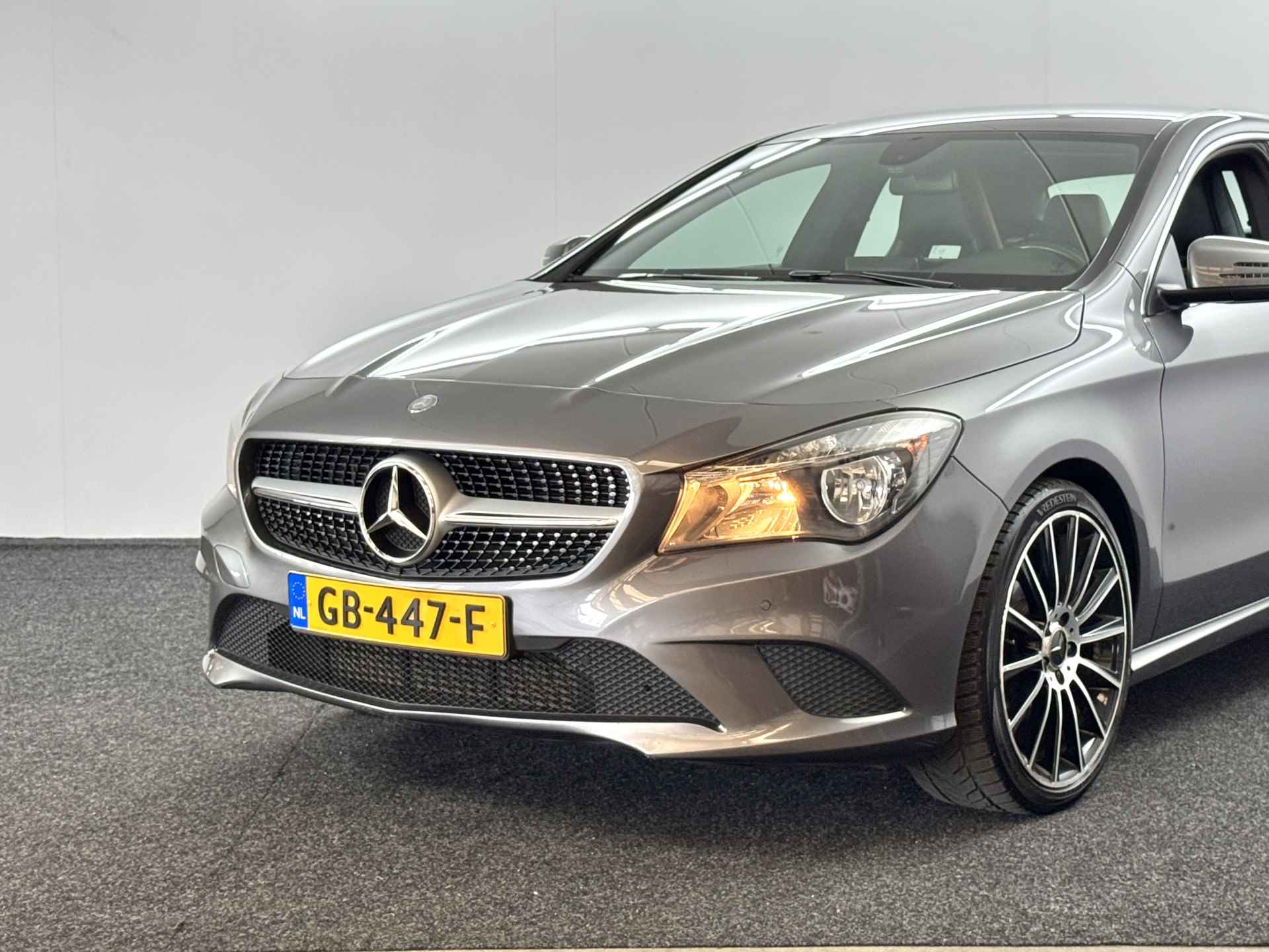 Mercedes-Benz CLA-Klasse 180 Ambition / Navi / PDC achter / Leder - 22/29