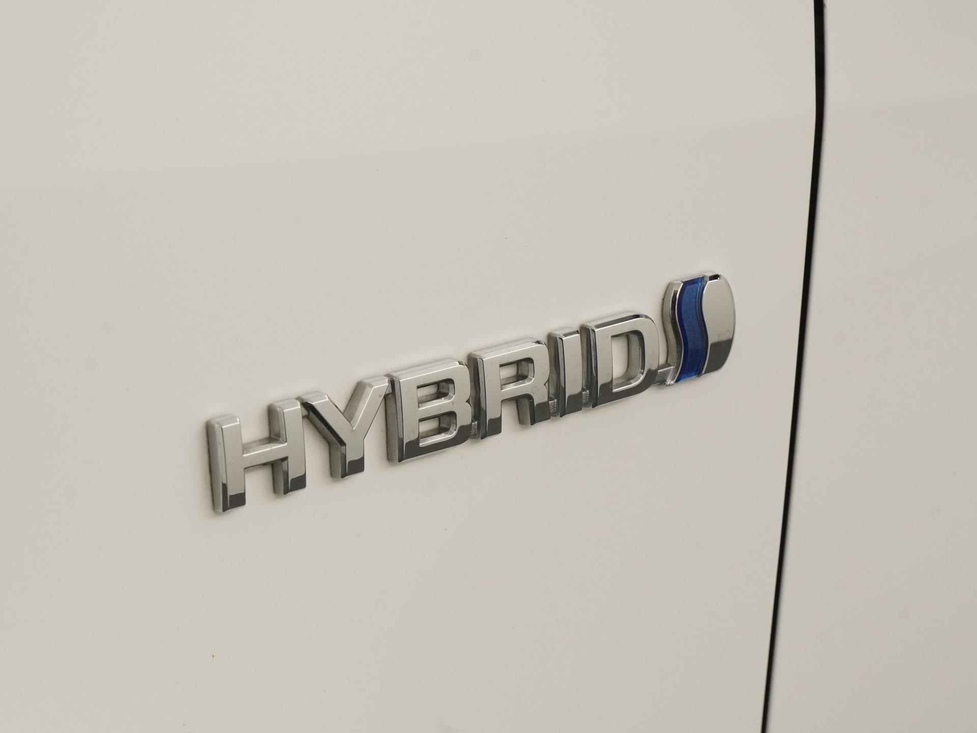 Toyota Yaris 1.5 Hybrid Dynamic | Stoelverwarming | Camera | Zondag Open! - 22/36