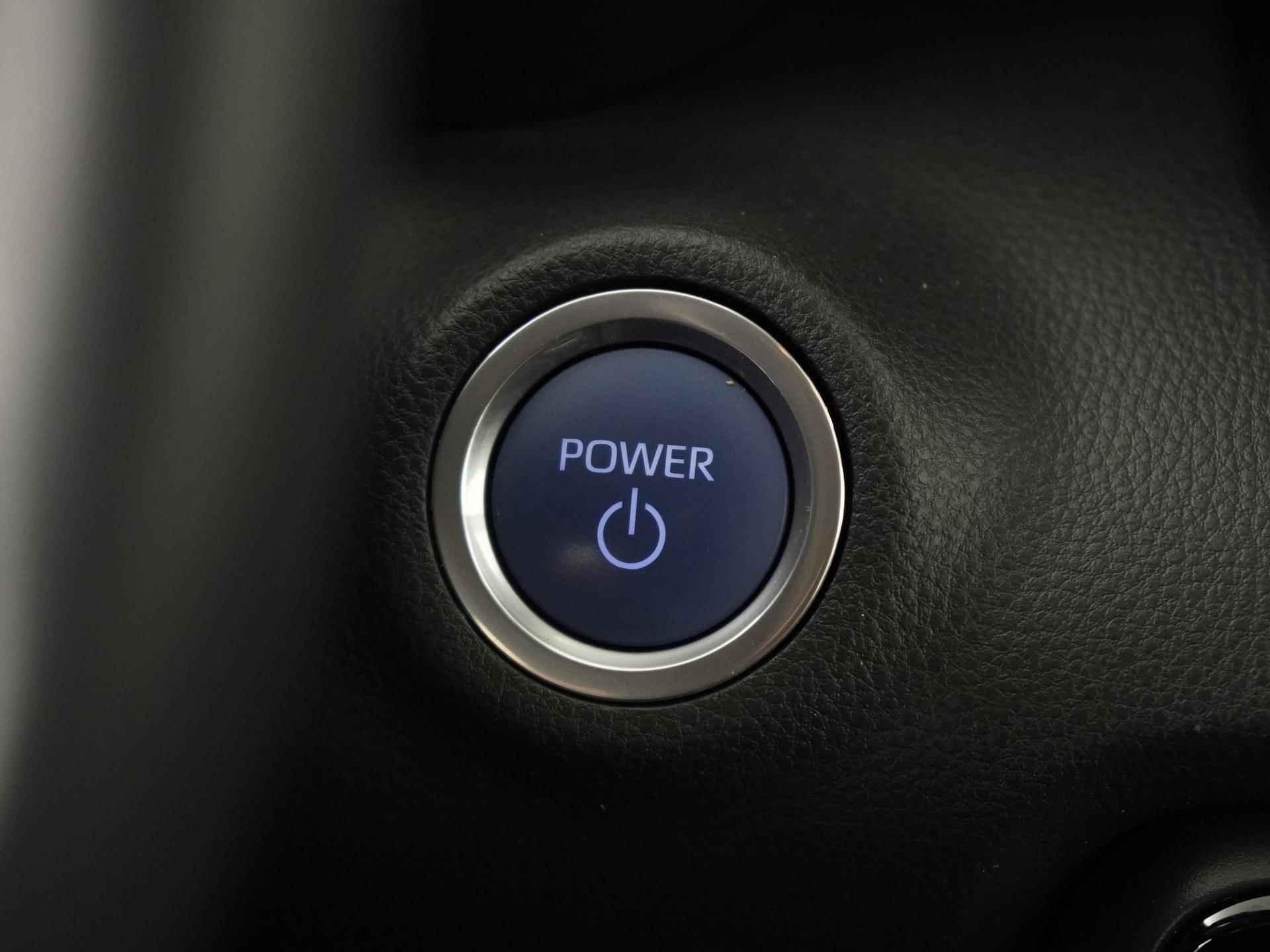 Toyota Yaris 1.5 Hybrid Dynamic | Stoelverwarming | Camera | Zondag Open! - 27/36