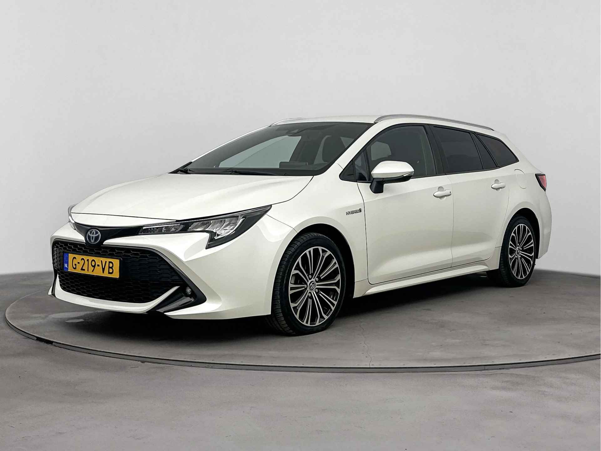 Toyota Corolla Touring Sports 1.8 Hybrid Dynamic | Camera | Climate Control | LM velgen | Cruise Control Adaptief | Stoelverwarming | Draadloze telefoonlader | Trekhaak | - 15/43