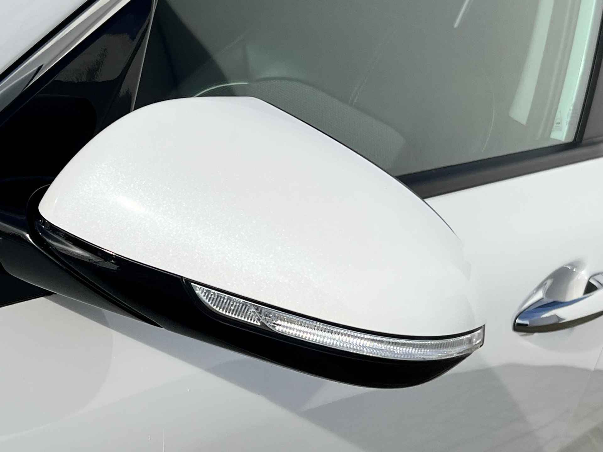 Kia e-Niro DynamicPlusLine 64 kWh | Camera | Schuif- en Kanteldak | Navi | Clima | Cruise | Apple Carplay Android Auto | - 2/38