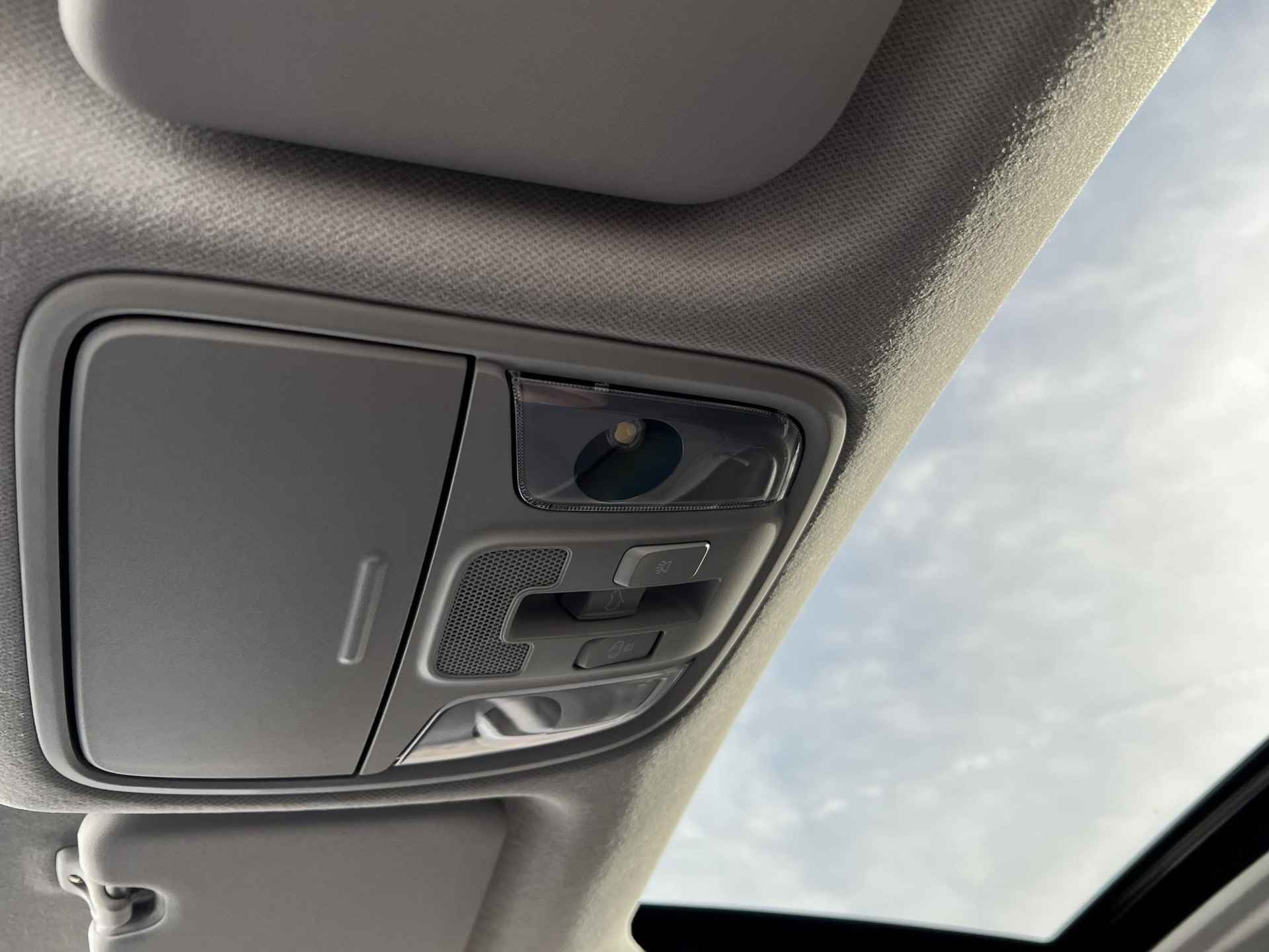 Kia e-Niro DynamicPlusLine 64 kWh | Camera | Schuif- en Kanteldak | Navi | Clima | Cruise | Apple Carplay Android Auto | - 27/38