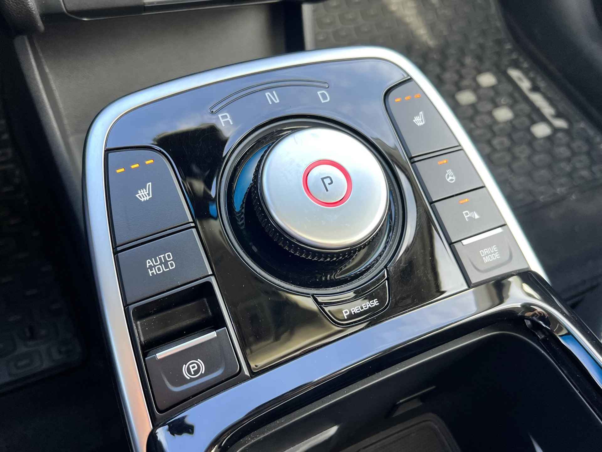 Kia e-Niro DynamicPlusLine 64 kWh | Camera | Schuif- en Kanteldak | Navi | Clima | Cruise | Apple Carplay Android Auto | - 32/38