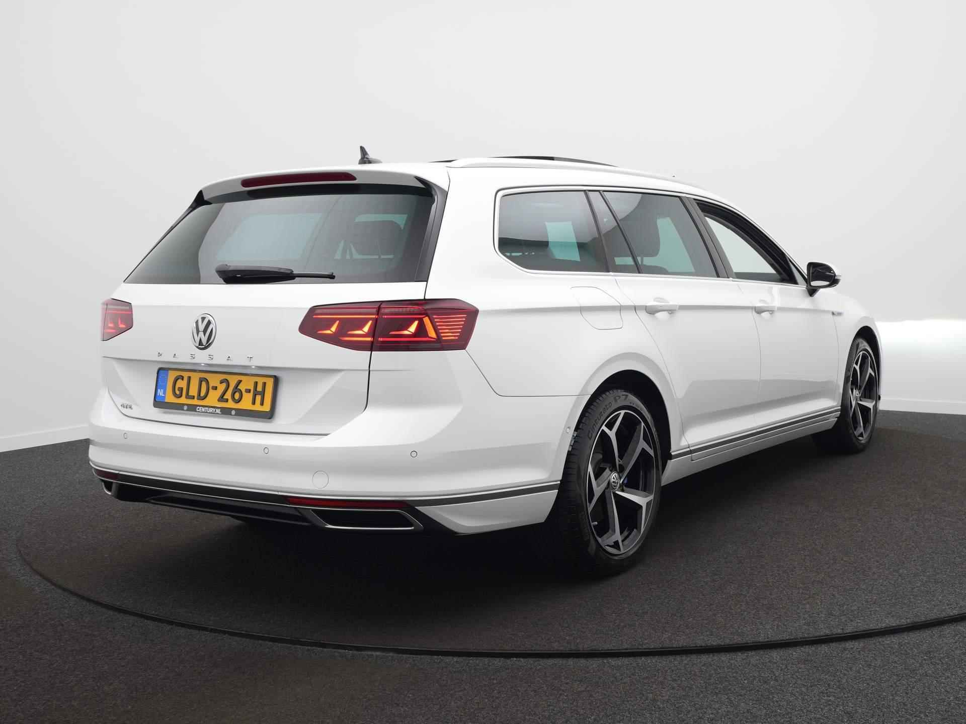 Volkswagen Passat Variant 1.4 TSI PHEV GTE Business / 360 Camera / Panodak / BLIS / Digitale Cockpit - 5/61