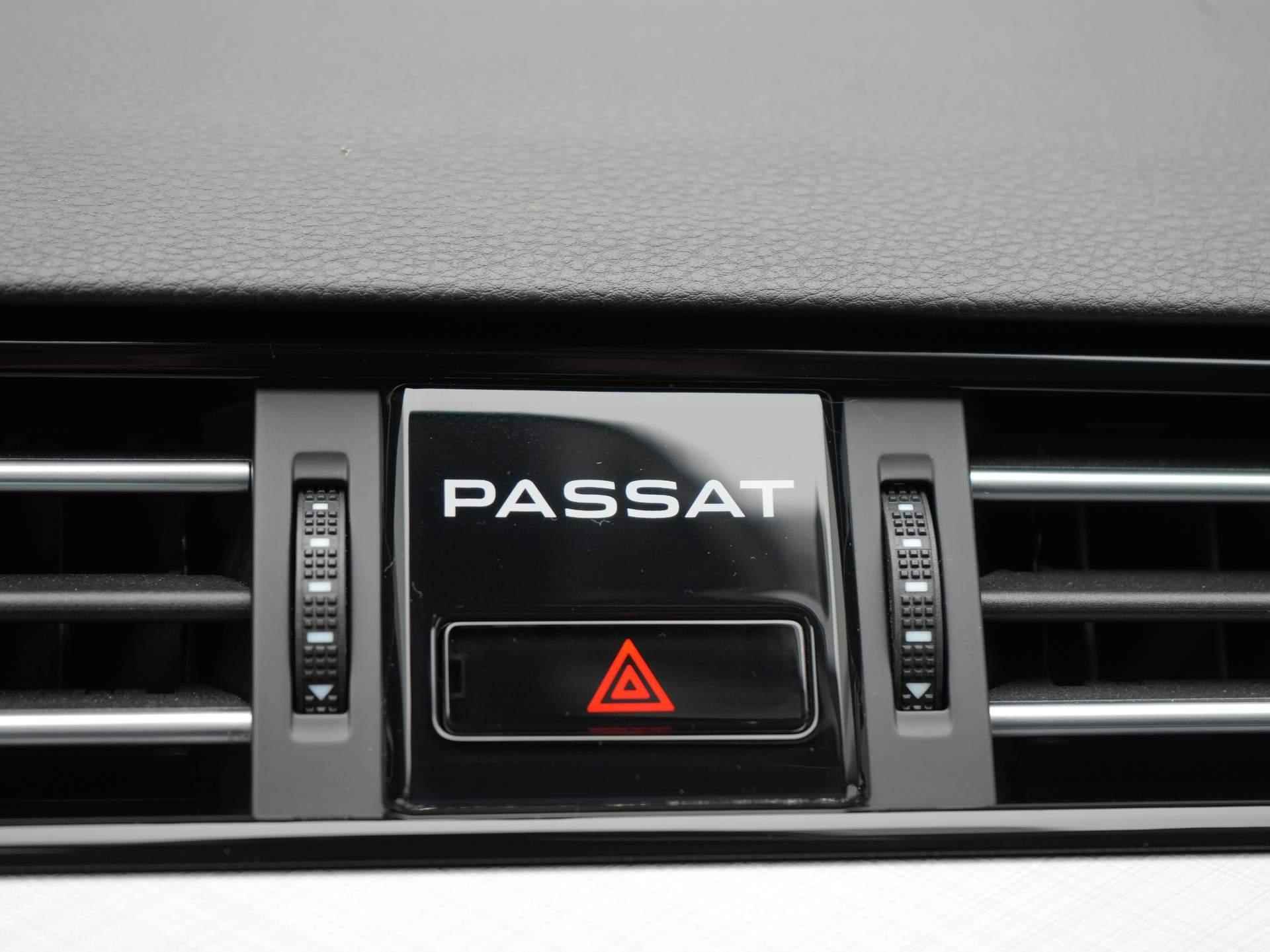 Volkswagen Passat Variant 1.4 TSI PHEV GTE Business / 360 Camera / Panodak / BLIS / Digitale Cockpit - 19/61