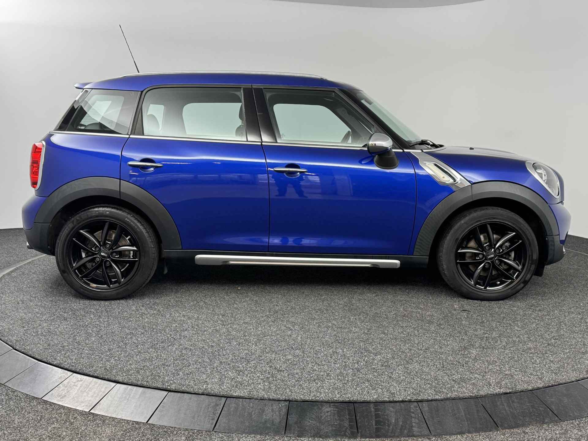 Mini Mini Countryman 1.6 One Knockout Edition | 2e eigenaar + dealer onderhouden! | Navi | Clima | Cruise | Xenon | LM velgen 17" - 10/43