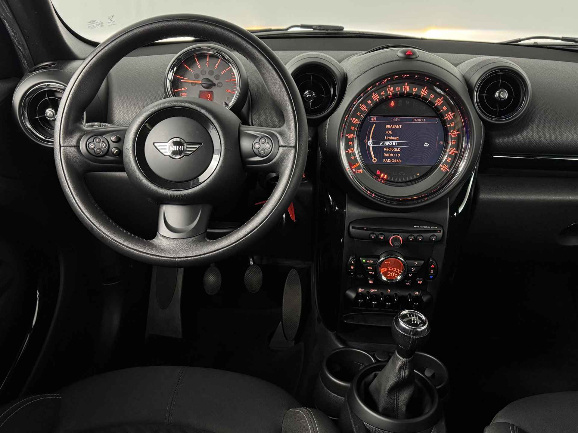 Mini Mini Countryman 1.6 One Knockout Edition | 2e eigenaar + dealer onderhouden! | Navi | Clima | Cruise | Xenon | LM velgen 17" - 25/43