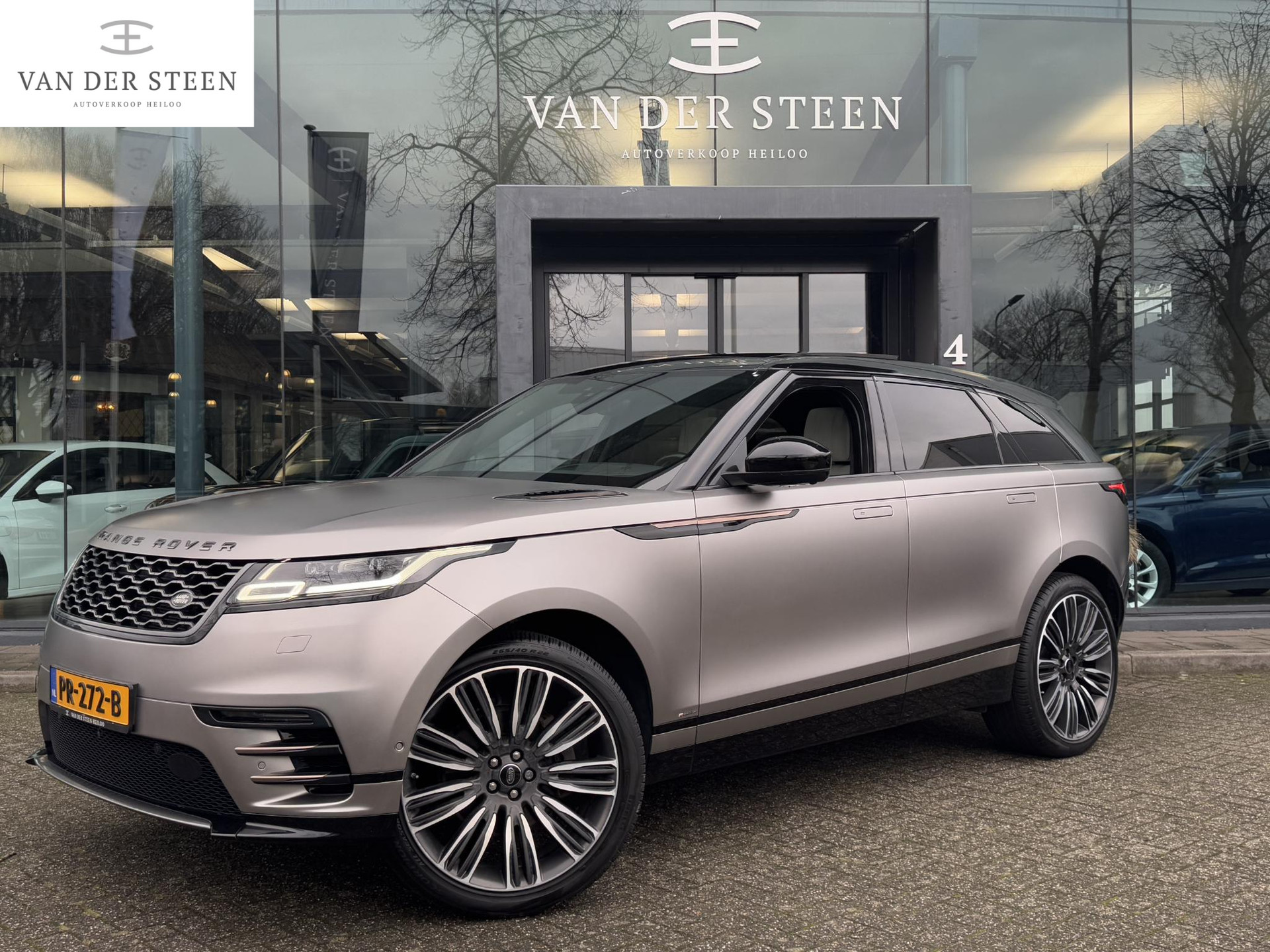 Land Rover Range Rover Velar 3.0 V6 AWD First Edition Stoelmassage | Stoelventilatie | Schuifdak