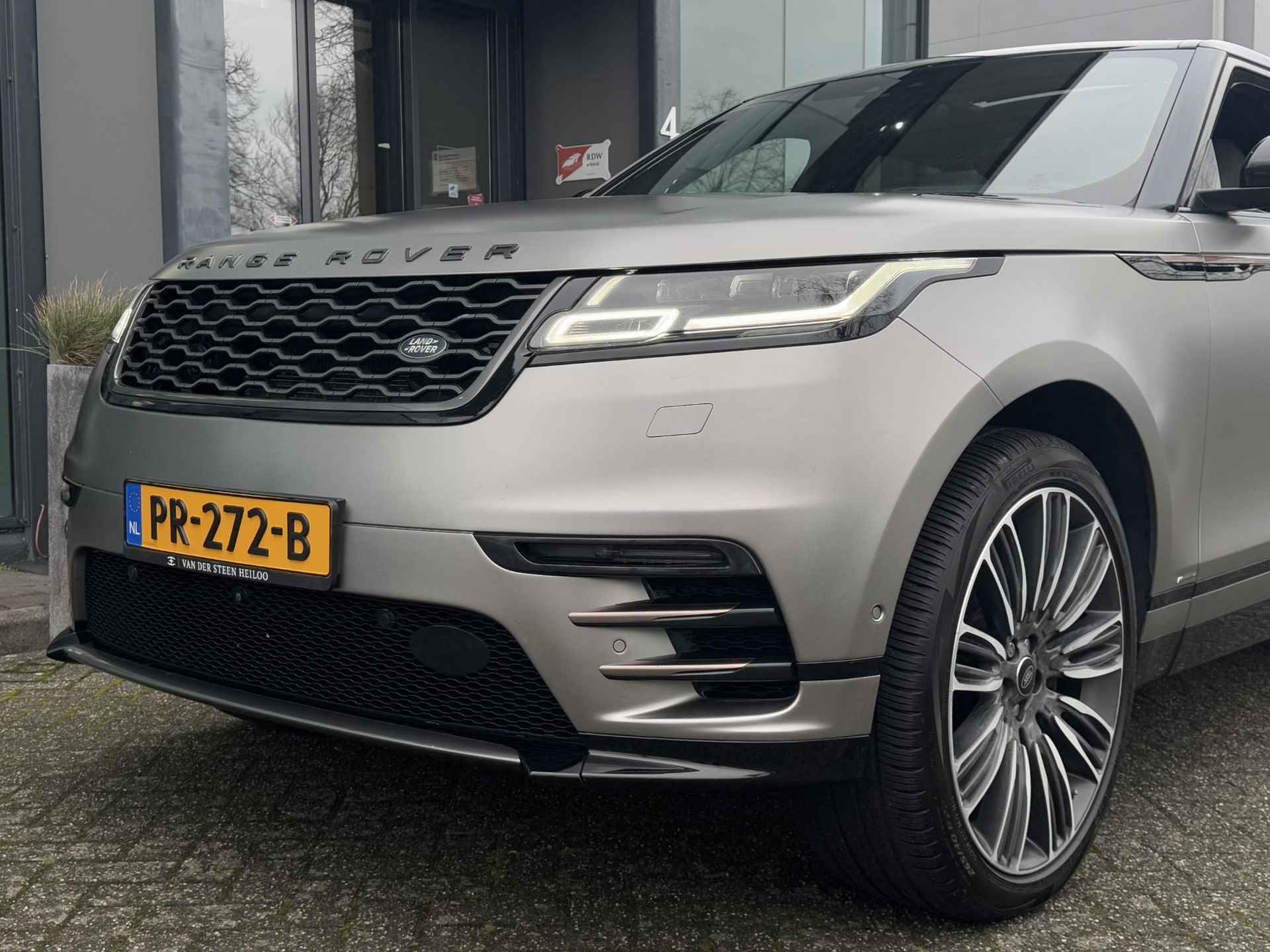 Land Rover Range Rover Velar 3.0 V6 AWD First Edition Stoelmassage | Stoelventilatie | Schuifdak - 11/34